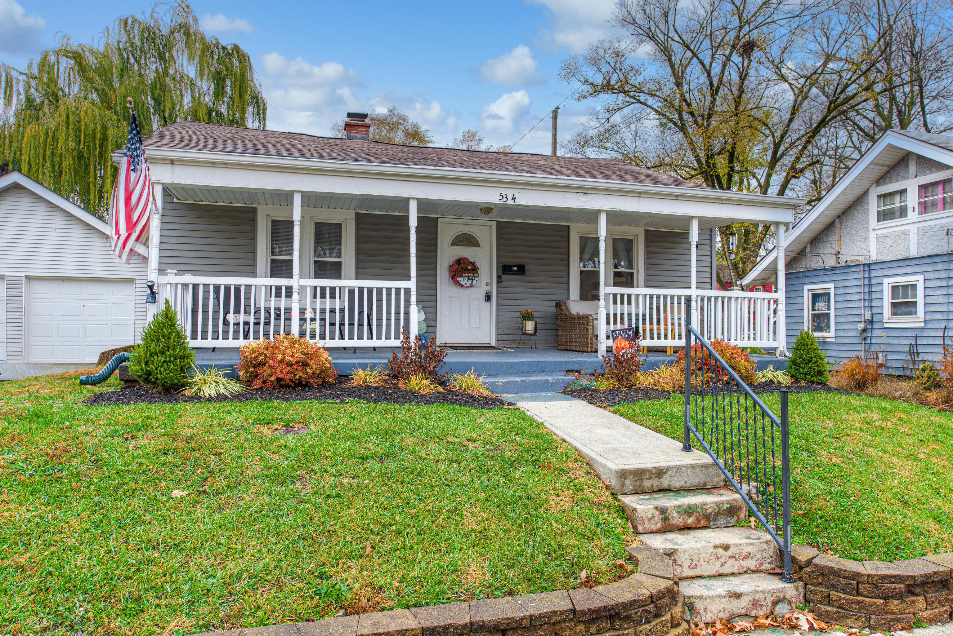 Photo one of 534 E 40Th St Indianapolis IN 46205 | MLS 21953567