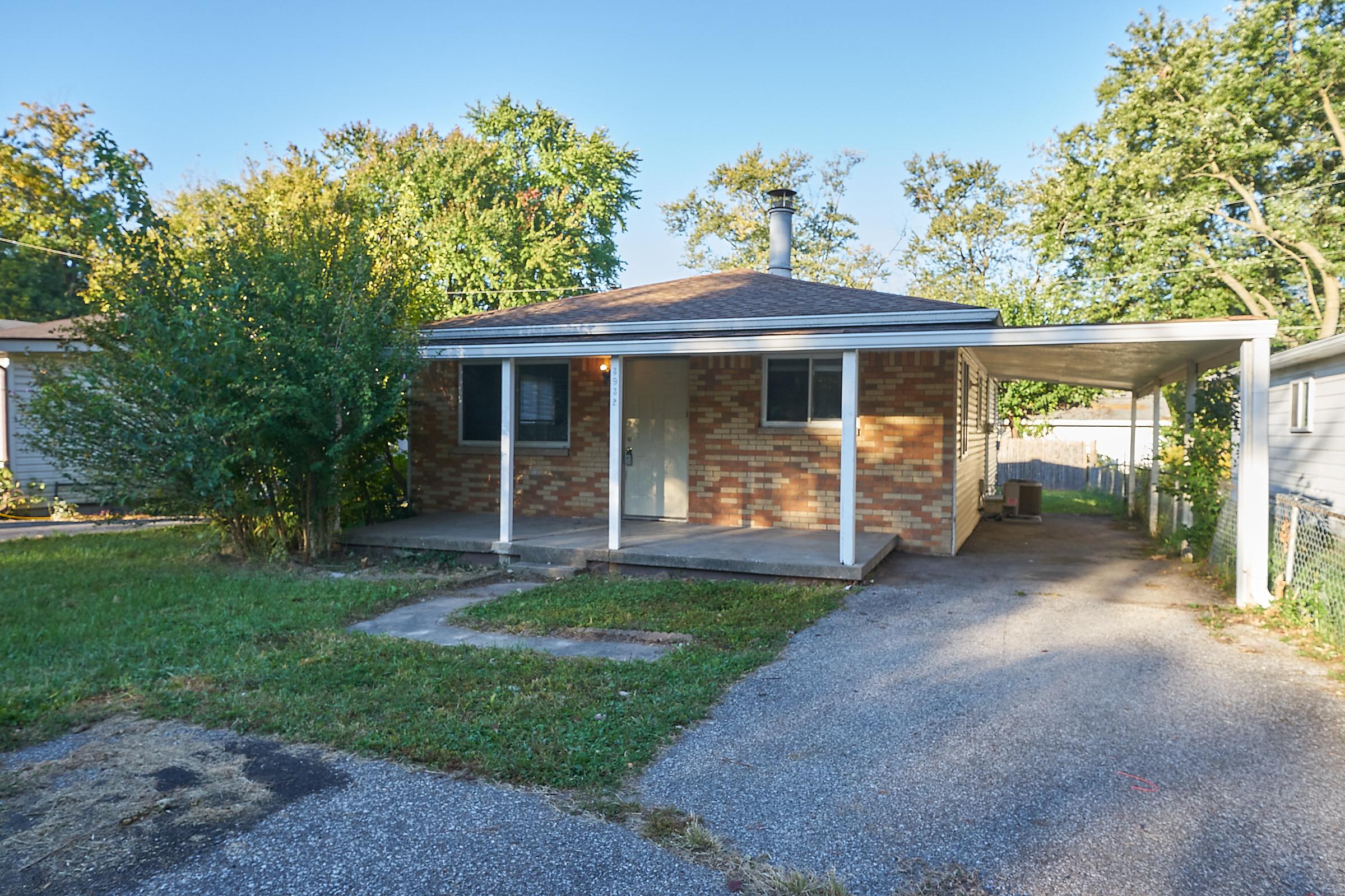 Photo one of 3932 Aurora St Indianapolis IN 46227 | MLS 21958010