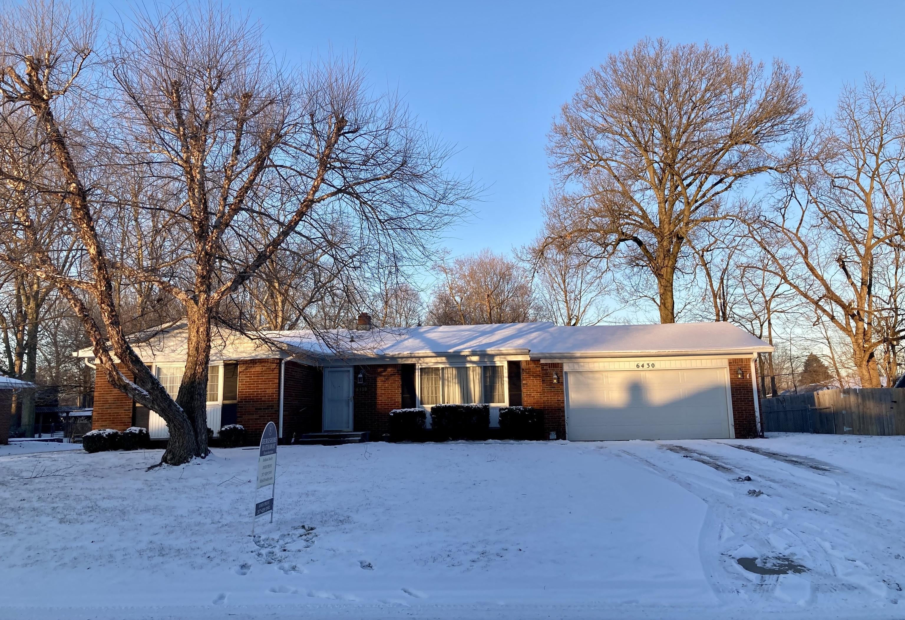 Photo one of 6430 Woodwind Dr Indianapolis IN 46217 | MLS 21960242