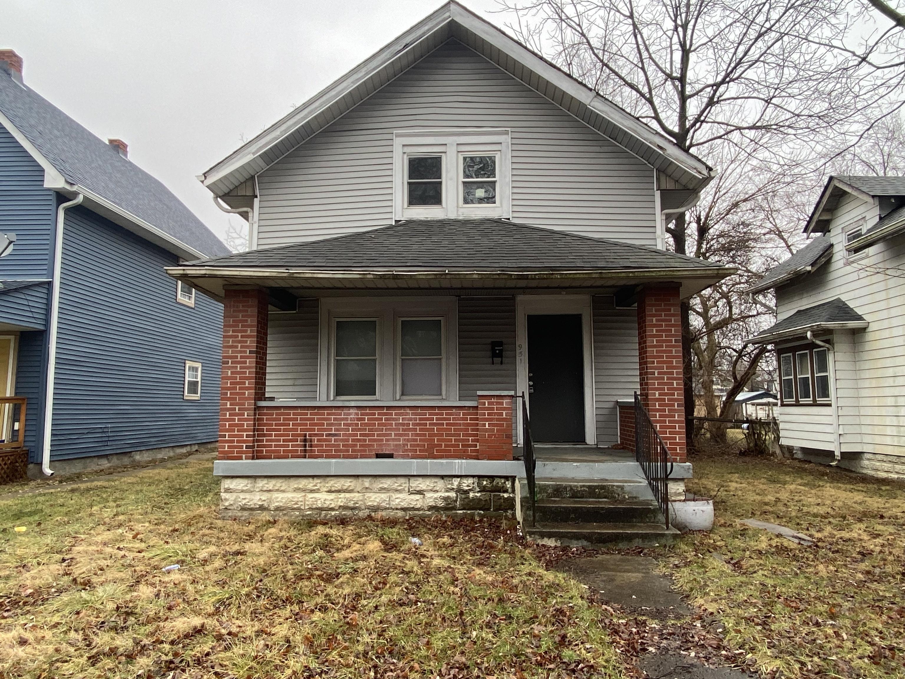 Photo one of 951 N Tuxedo St Indianapolis IN 46201 | MLS 21960816