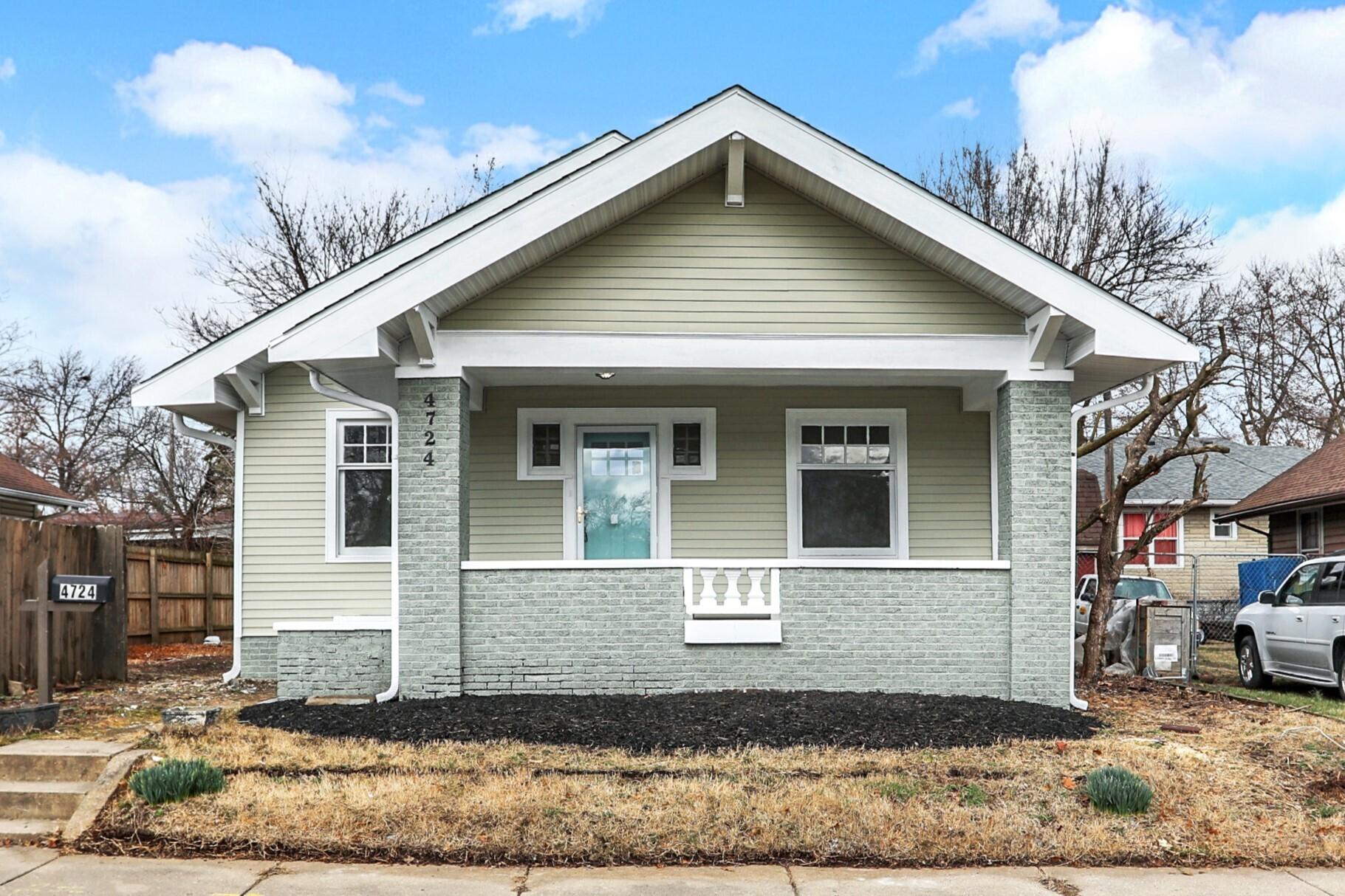 Photo one of 4724 E New York St Indianapolis IN 46201 | MLS 21961168