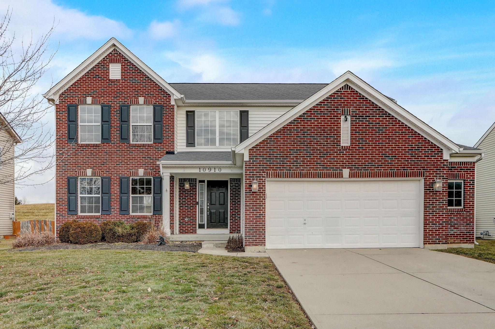 Photo one of 10910 Alamosa Dr Fishers IN 46038 | MLS 21962312