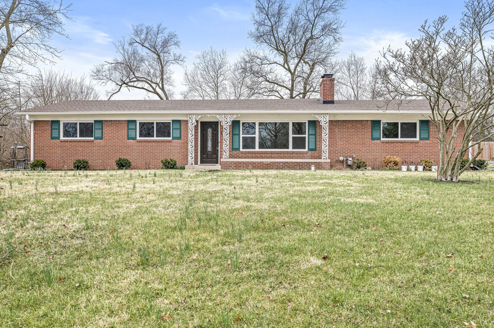 Photo one of 5944 Andover Rd Indianapolis IN 46220 | MLS 21963975