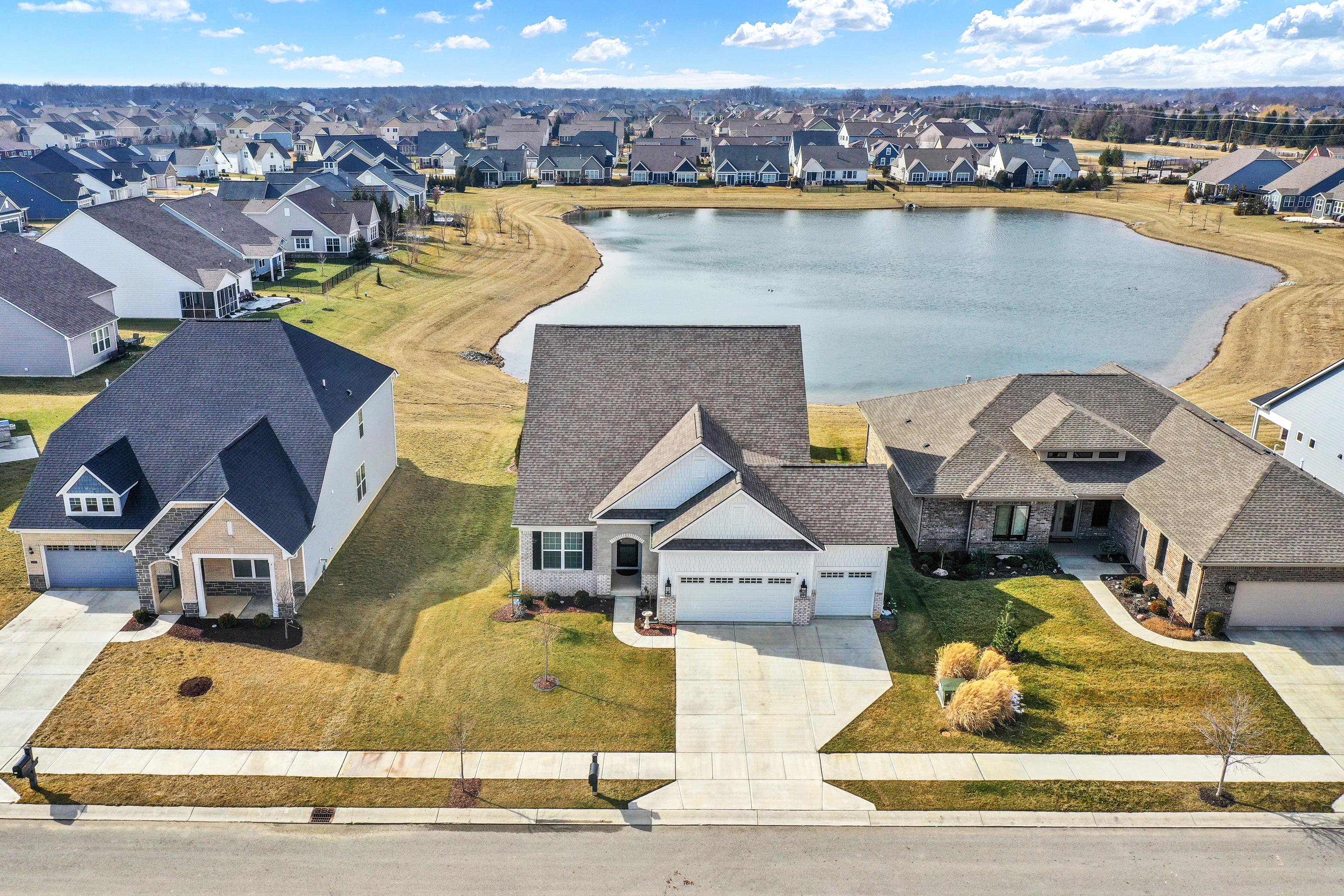 Photo one of 15011 Tiago Ln Fishers IN 46040 | MLS 21964688