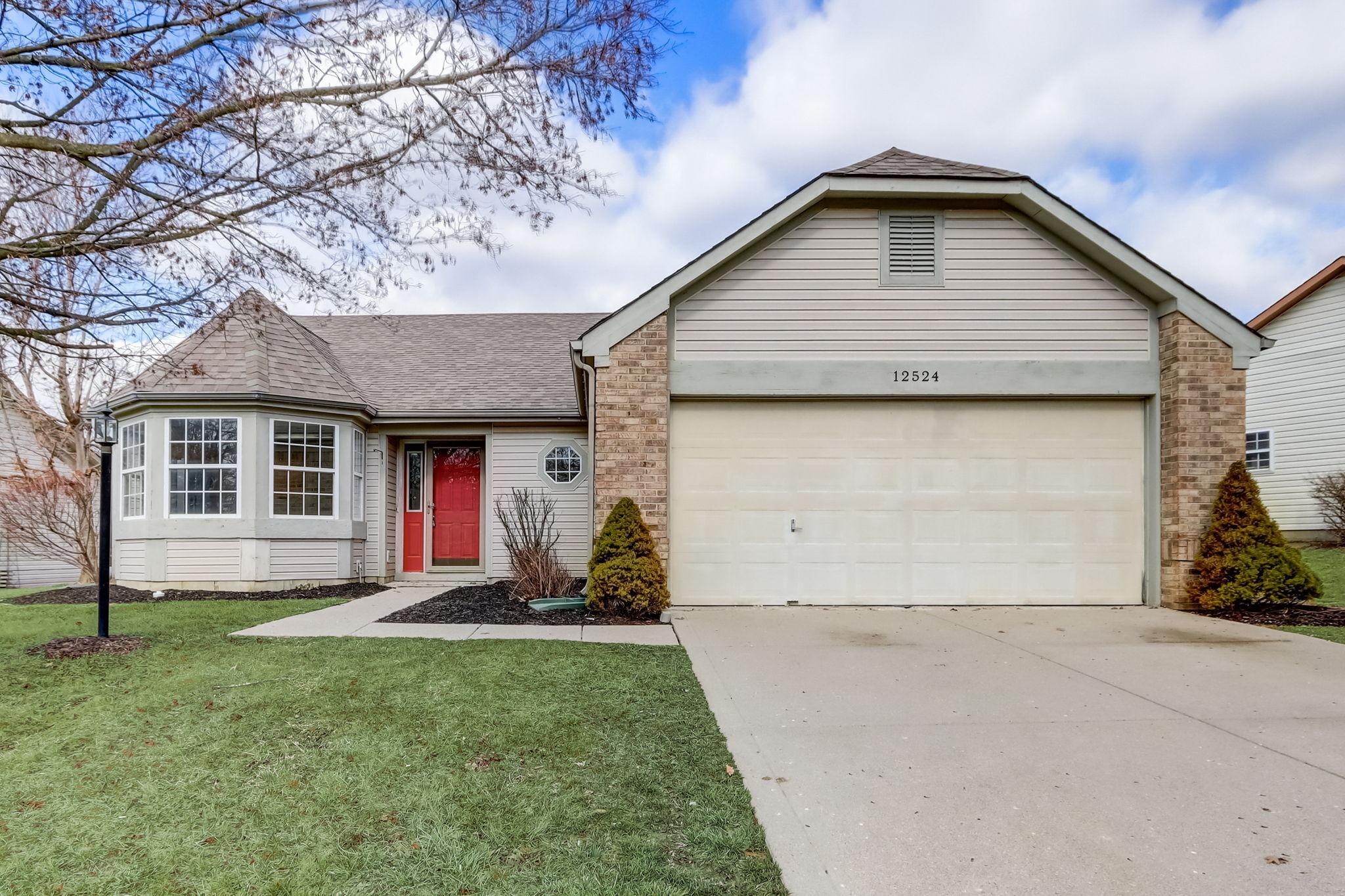 Photo one of 12524 Winding Creek Ln Indianapolis IN 46236 | MLS 21965202