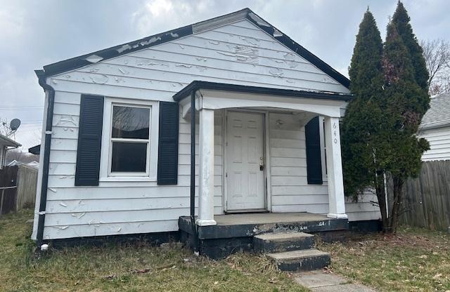Photo one of 640 N Somerset Ave Indianapolis IN 46222 | MLS 21966034
