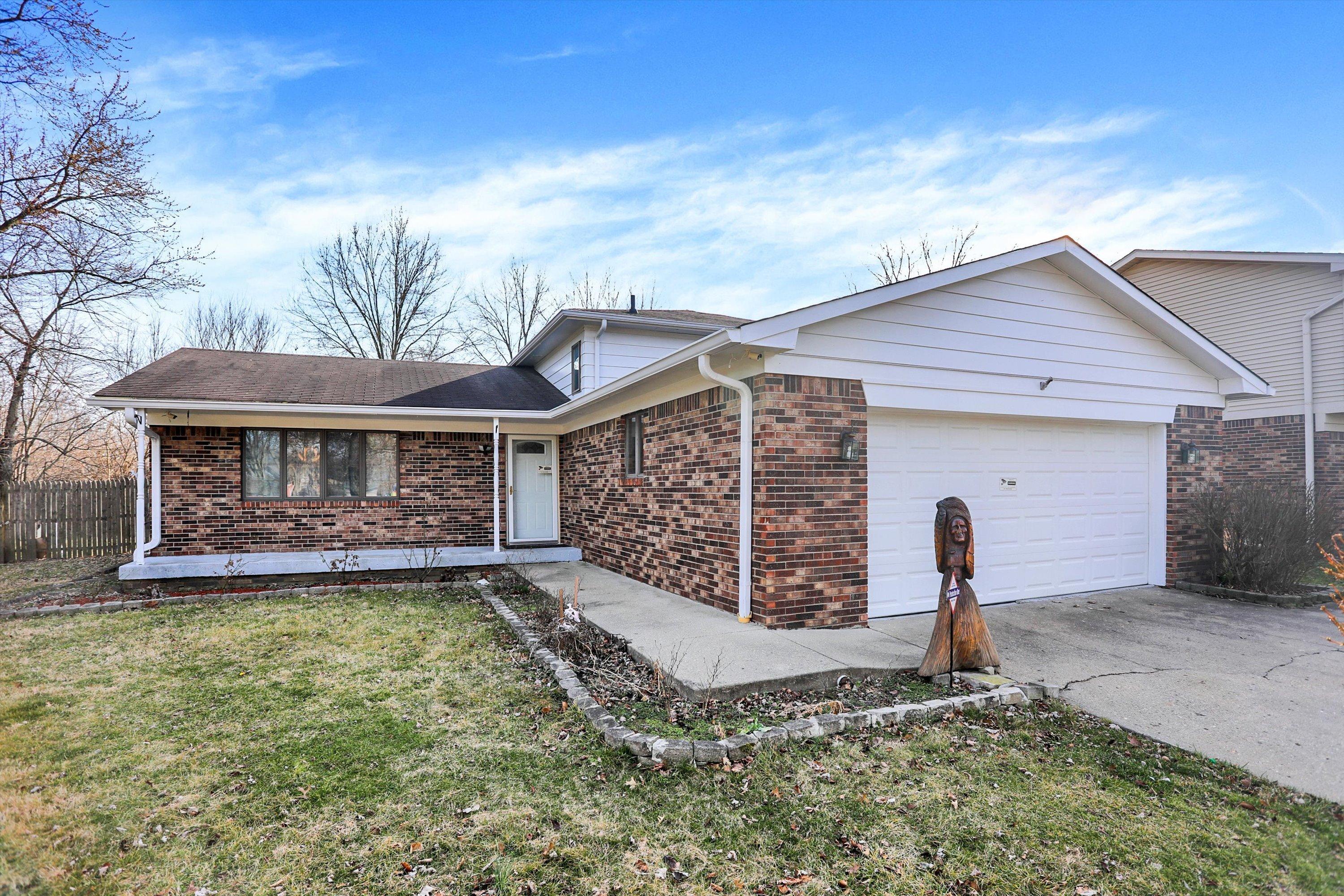 Photo one of 3413 Ivory Way Indianapolis IN 46227 | MLS 21966122