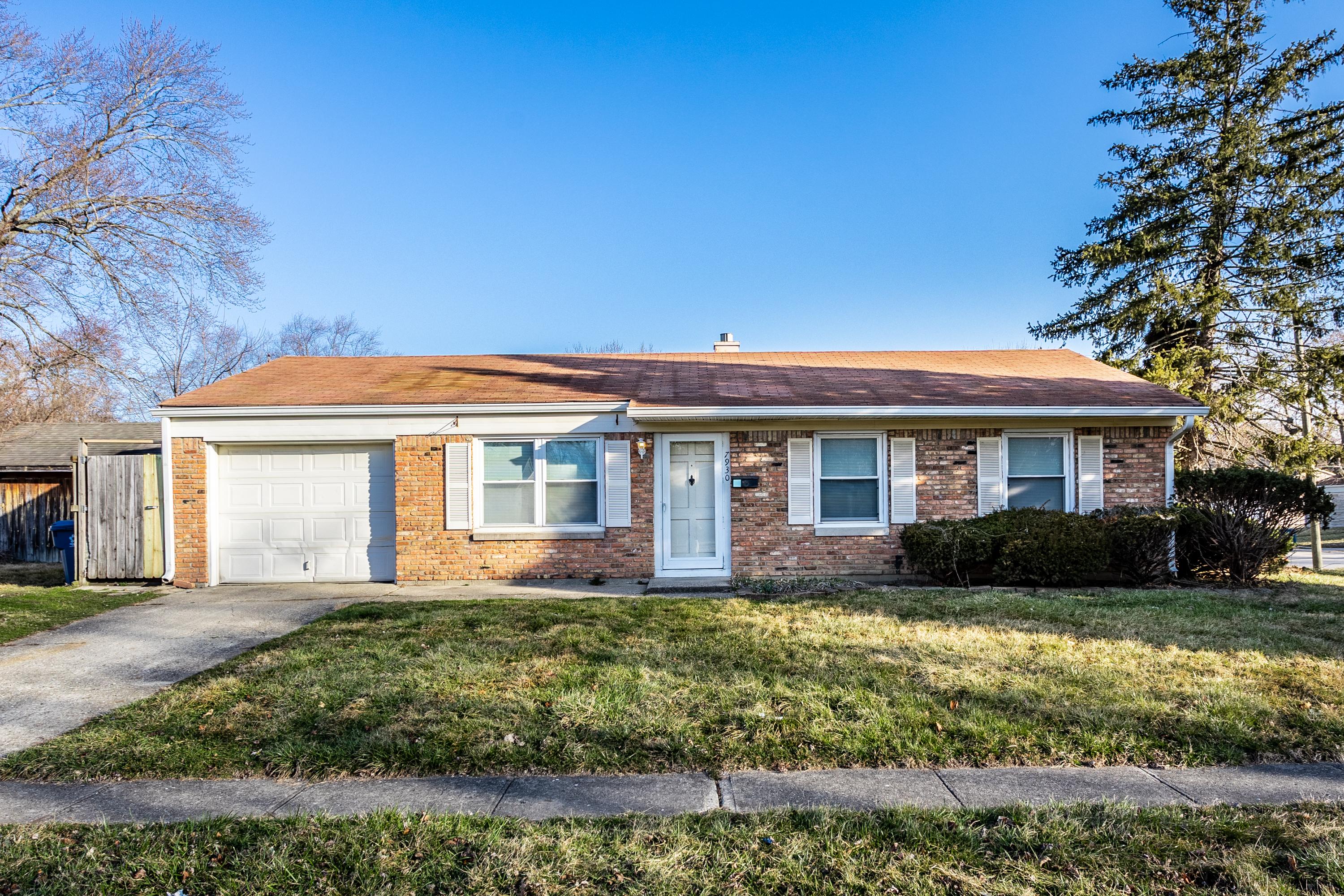 Photo one of 7930 E 34Th Pl Indianapolis IN 46226 | MLS 21966620