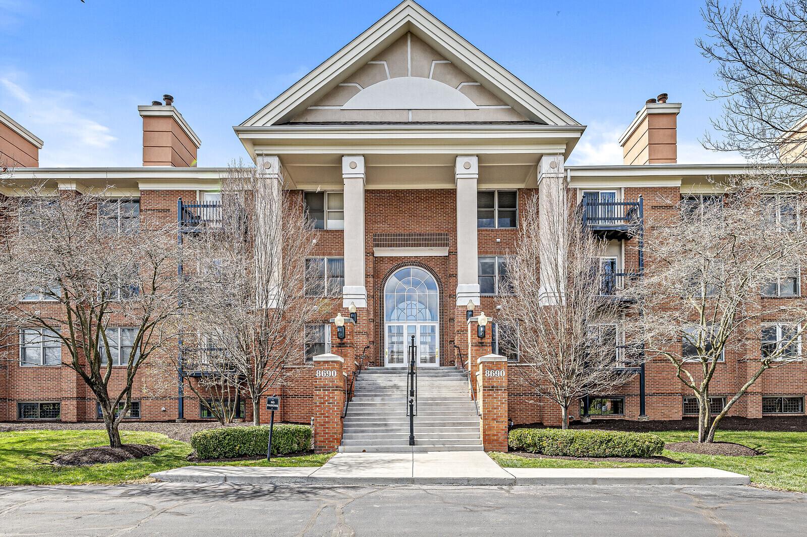 Photo one of 8690 Jaffa W Ct # Apt 25 Indianapolis IN 46260 | MLS 21966673