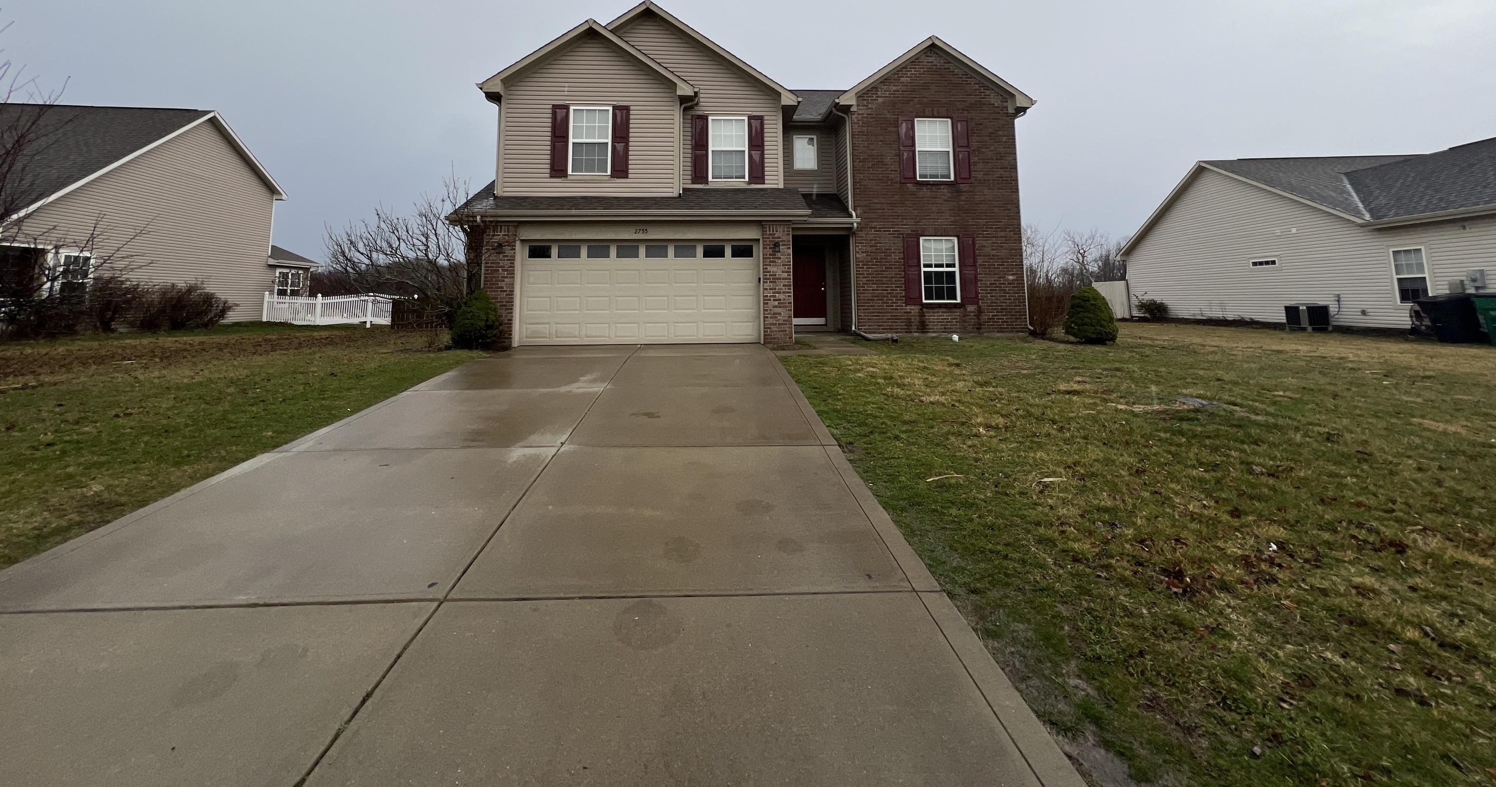 Photo one of 2755 Bluewood Way Plainfield IN 46168 | MLS 21967193