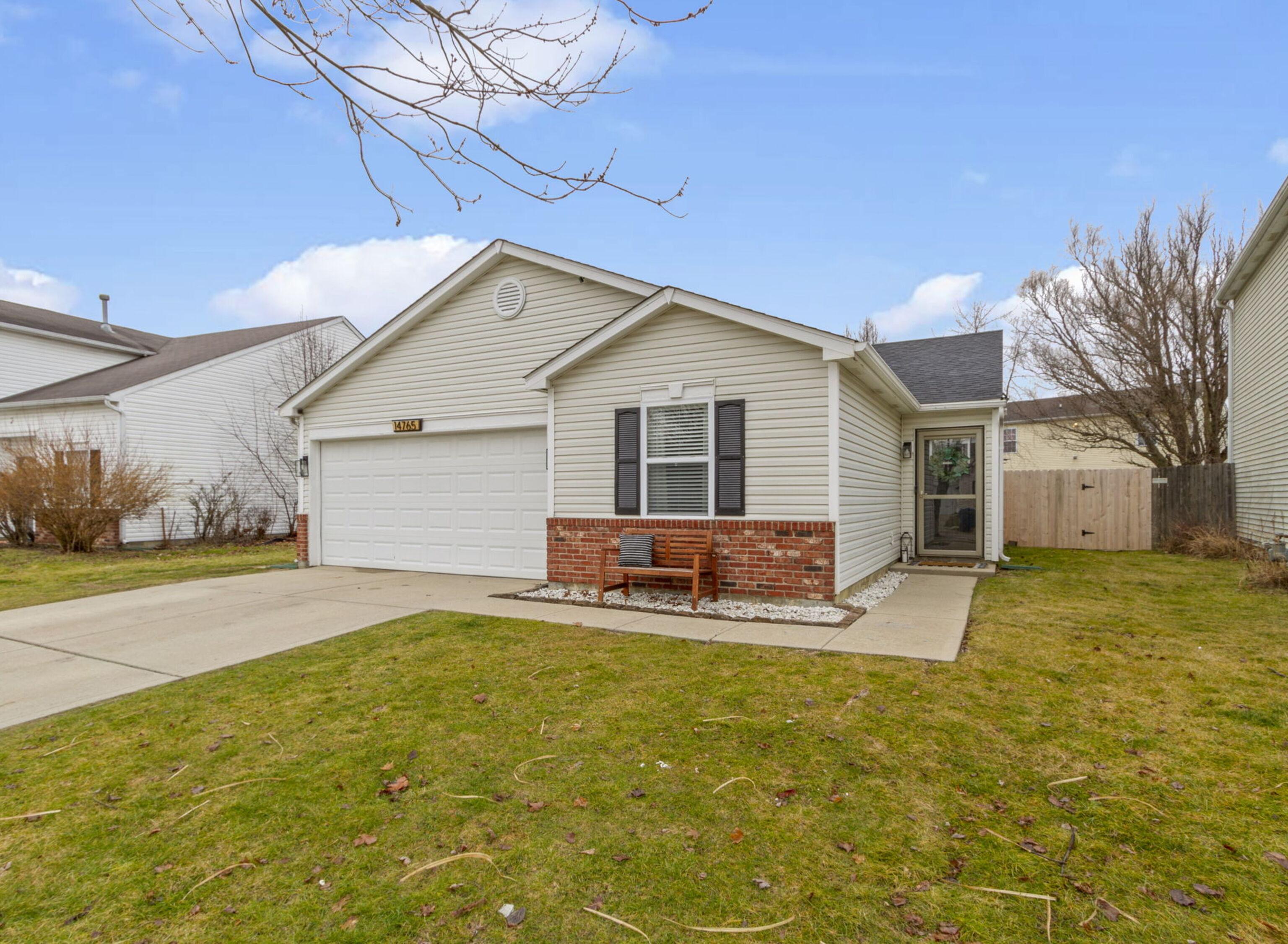 Photo one of 14765 White Tail Run Noblesville IN 46060 | MLS 21967324