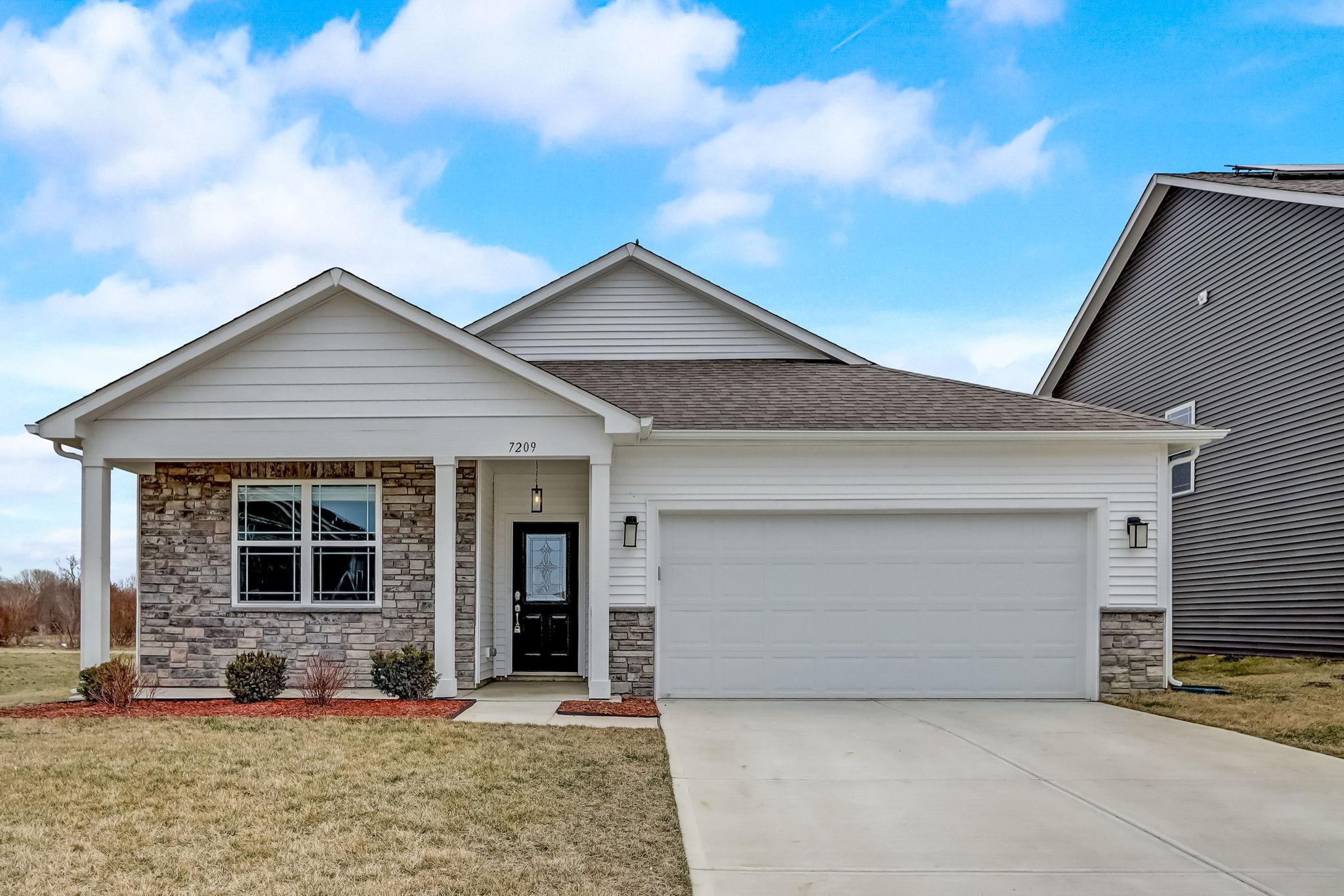 Photo one of 7209 Parkstay Ln Camby IN 46113 | MLS 21967436