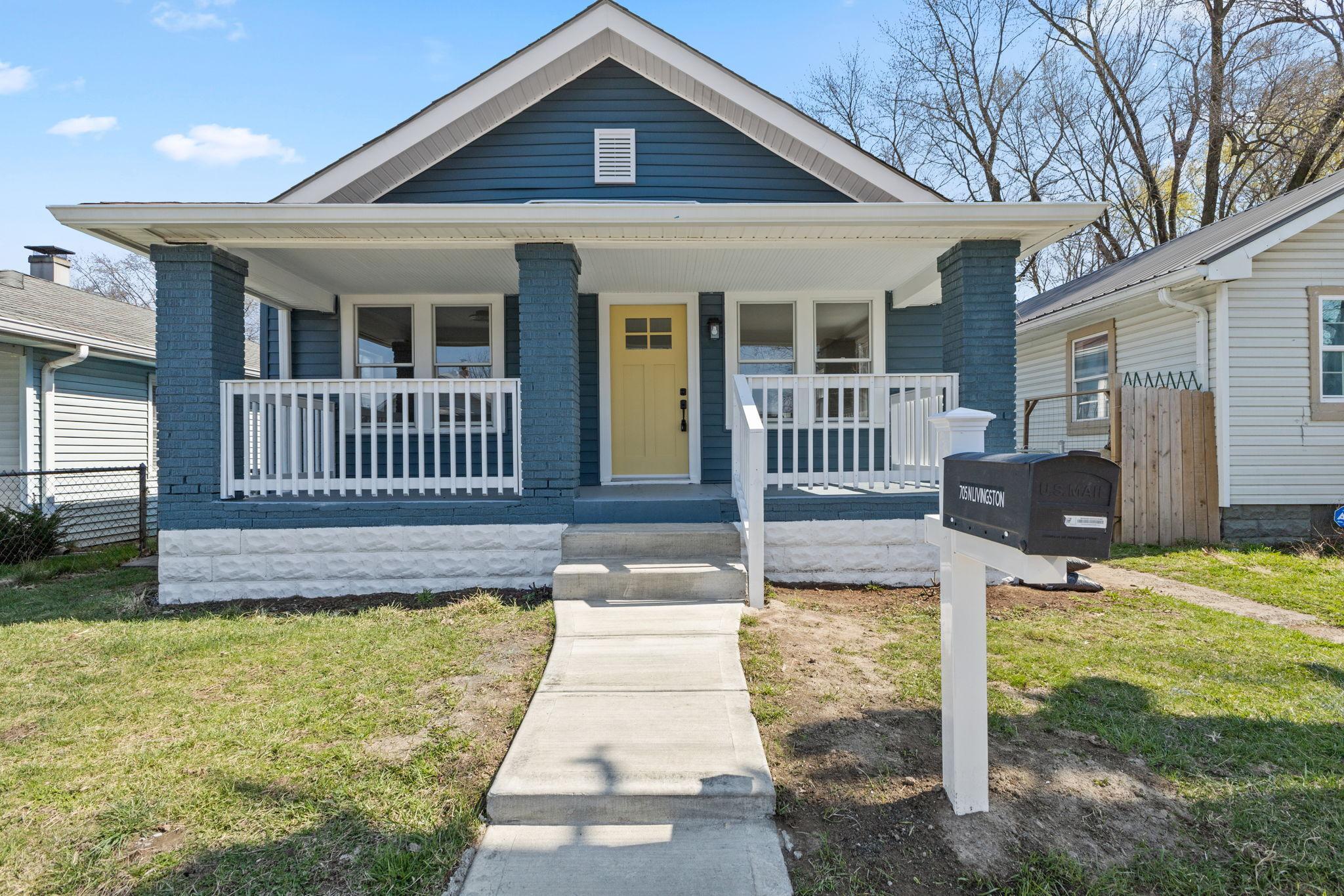 Photo one of 705 N Livingston Ave Indianapolis IN 46222 | MLS 21967509