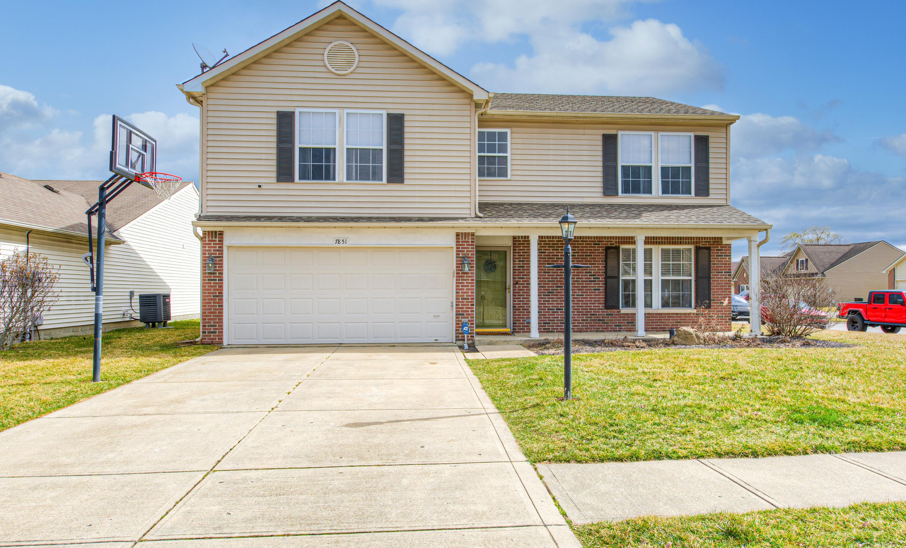 Photo one of 7851 Valley Trace Ln Indianapolis IN 46237 | MLS 21967525