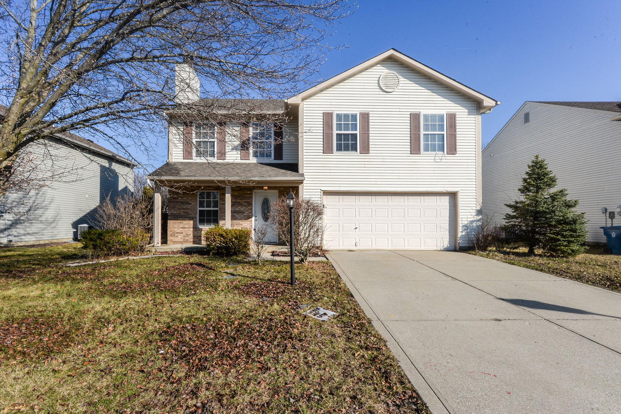 Photo one of 7632 Scatter Woods Ln Indianapolis IN 46239 | MLS 21967559