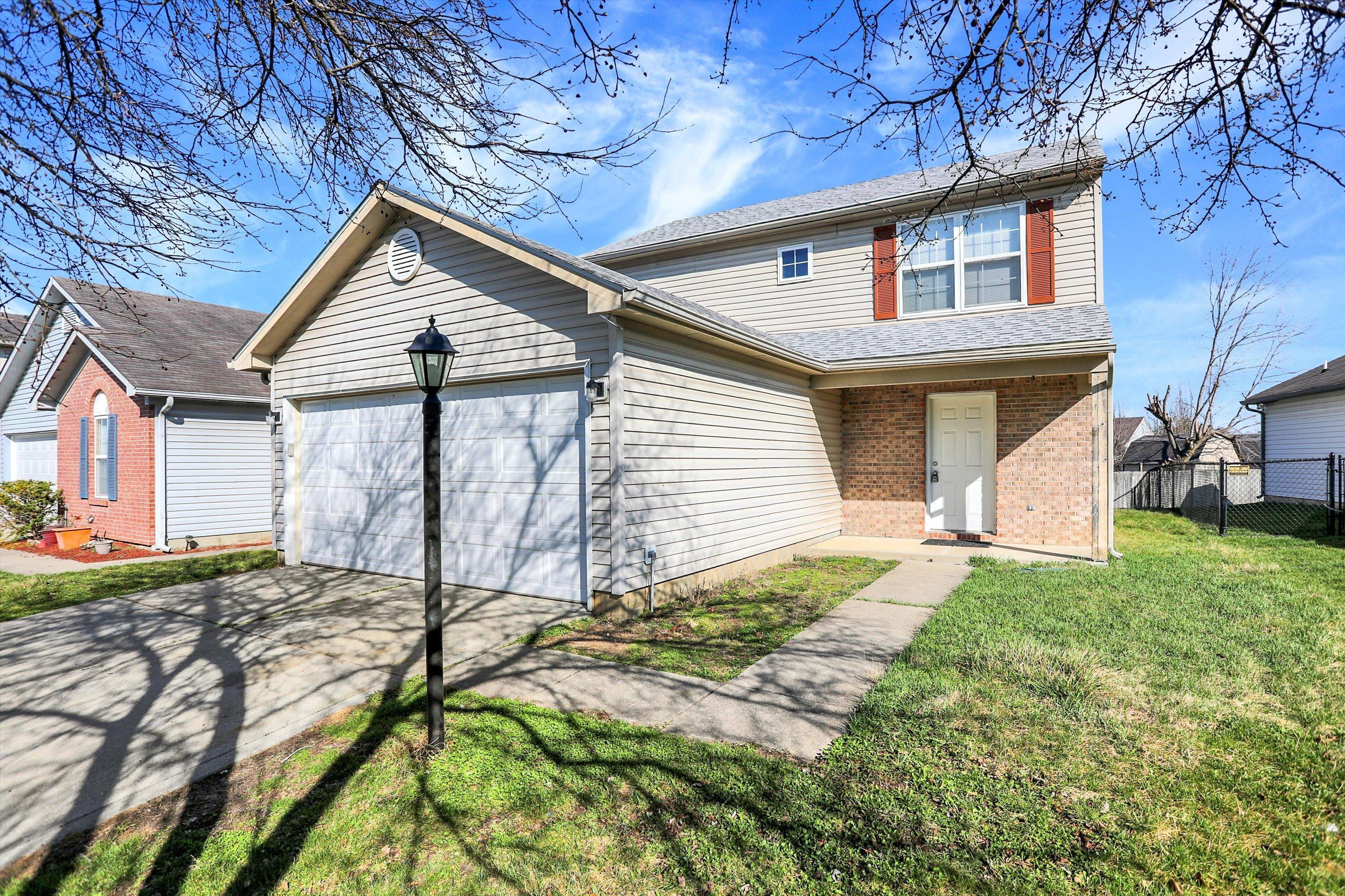 Photo one of 5422 Bluff View Dr Indianapolis IN 46217 | MLS 21968069