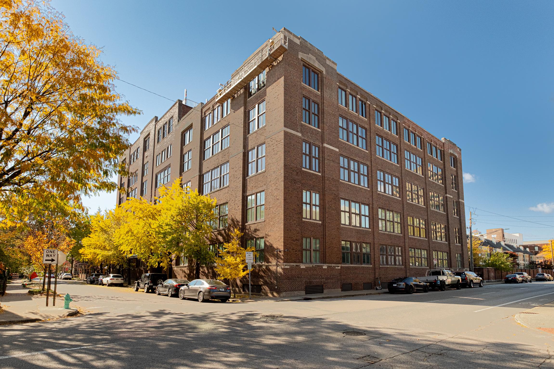 Photo one of 430 N Park Ave # 208 Indianapolis IN 46202 | MLS 21968209