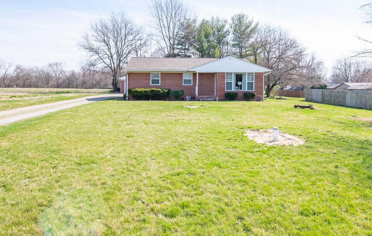 Photo one of 3915 Brehob Rd Indianapolis IN 46217 | MLS 21968471