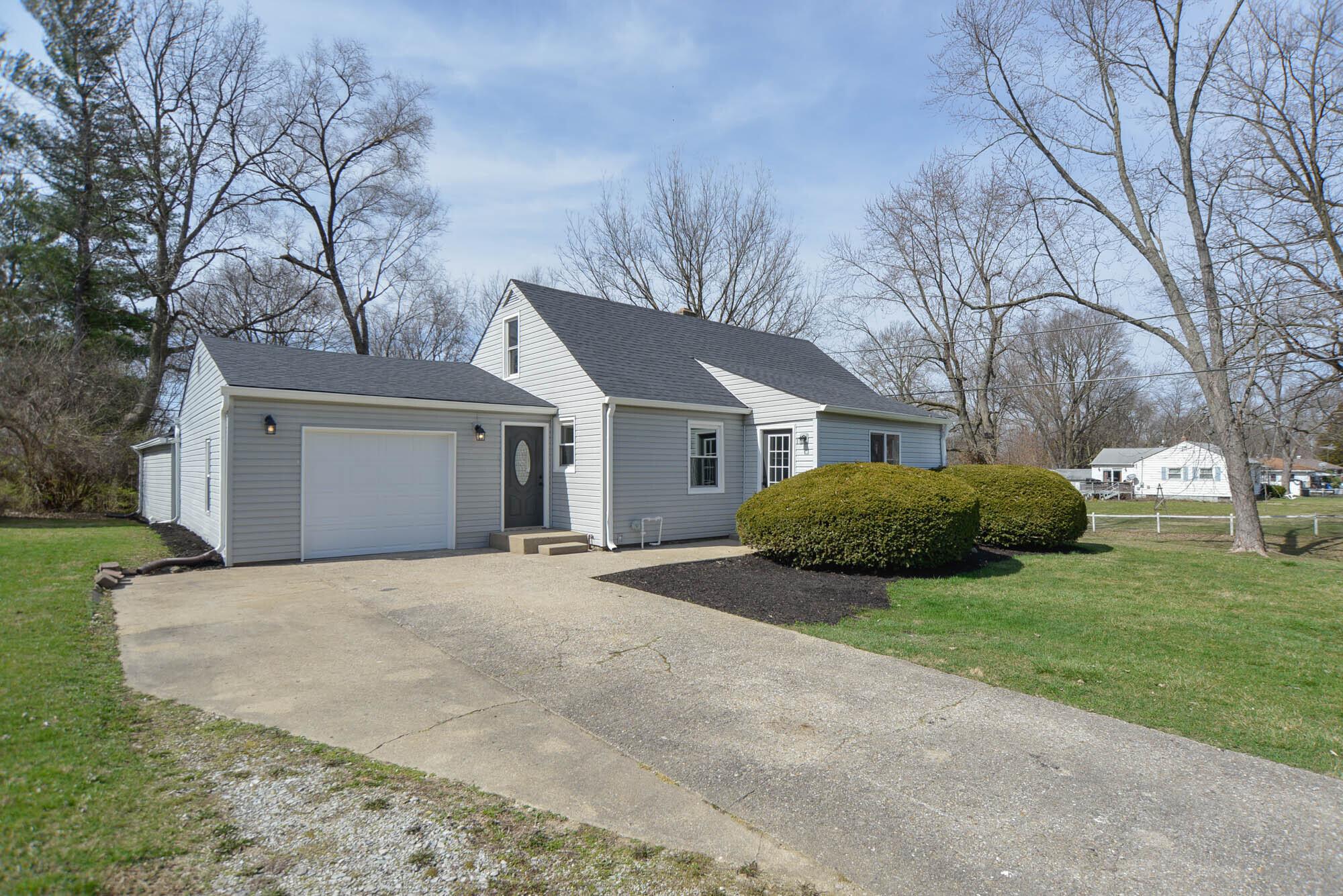 Photo one of 1730 S Hawthorne Ln Indianapolis IN 46203 | MLS 21968523