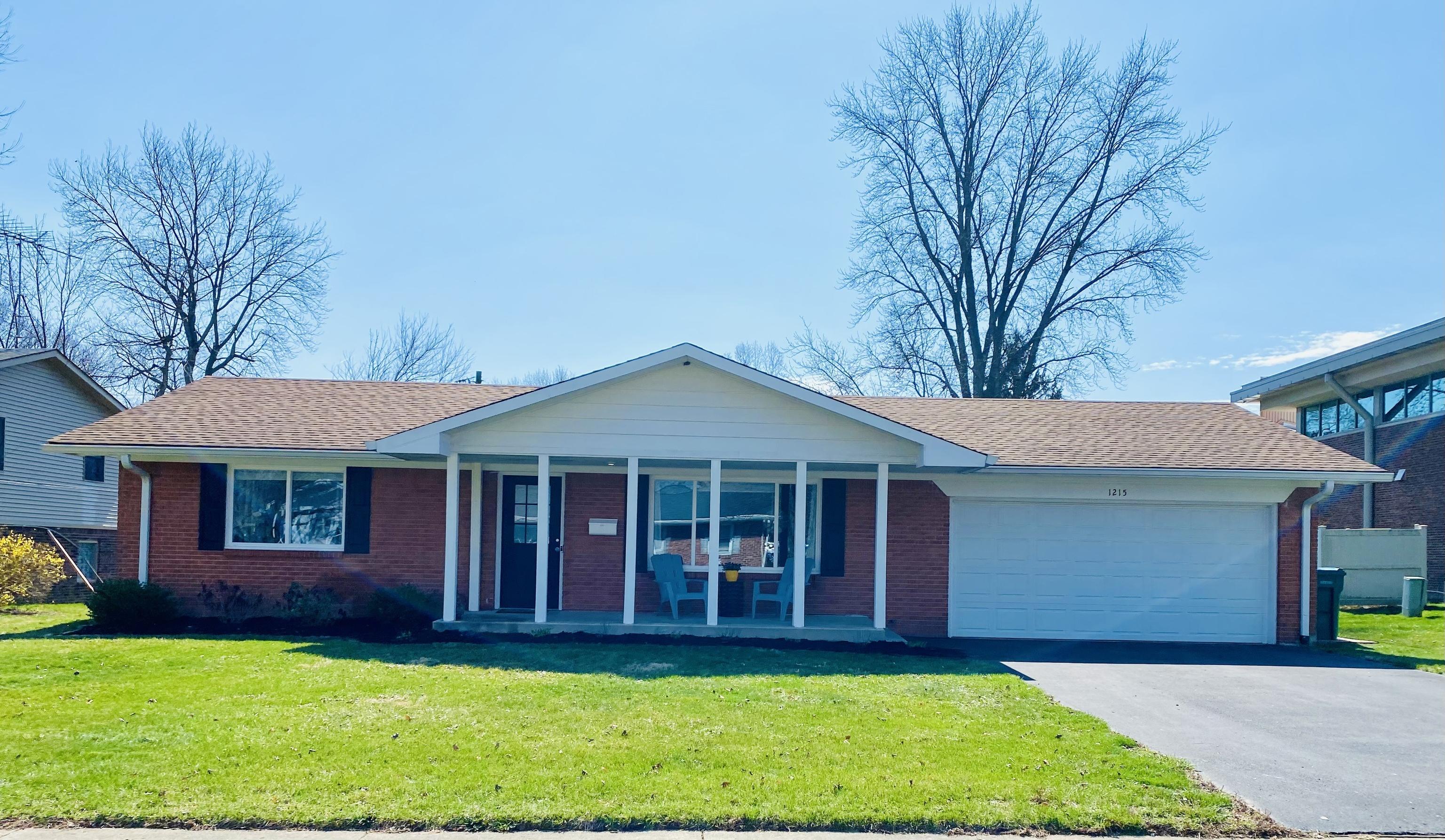 Photo one of 1215 Dallas Dr Plainfield IN 46168 | MLS 21968723