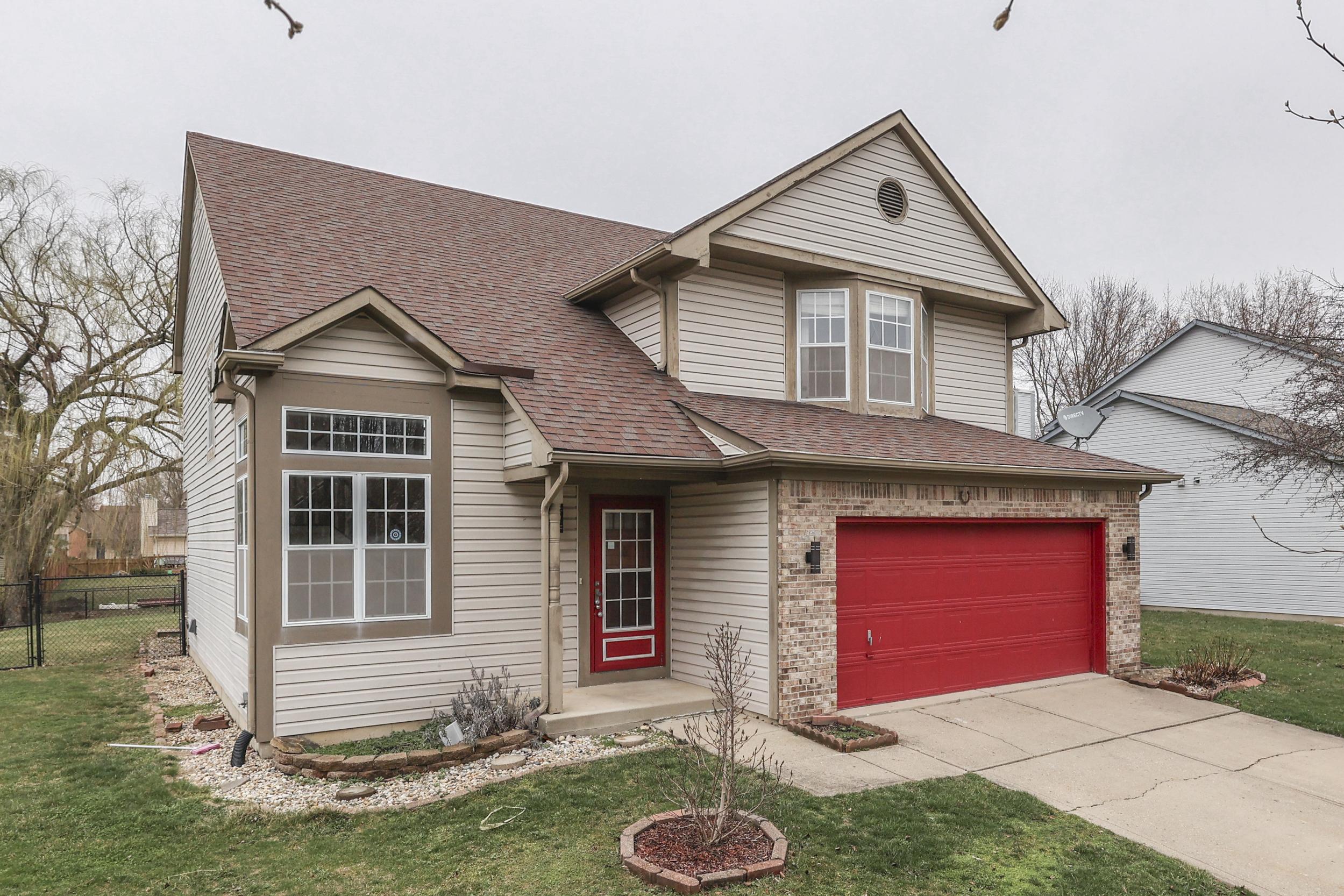 Photo one of 4140 Bay Leaf Cir Indianapolis IN 46237 | MLS 21968949