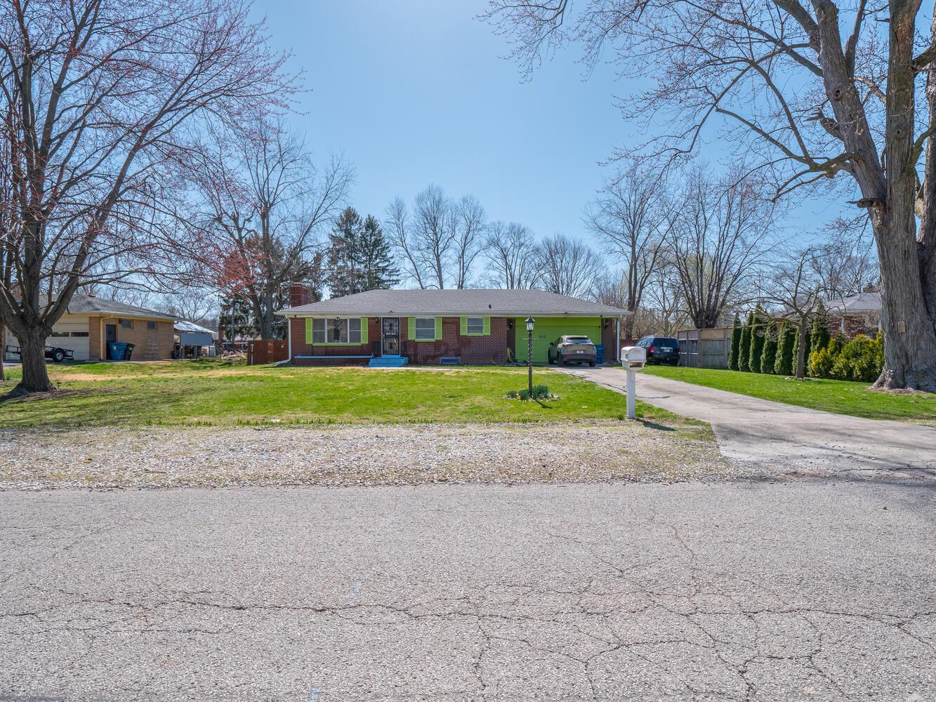 Photo one of 315 David Lind Dr Indianapolis IN 46217 | MLS 21969083