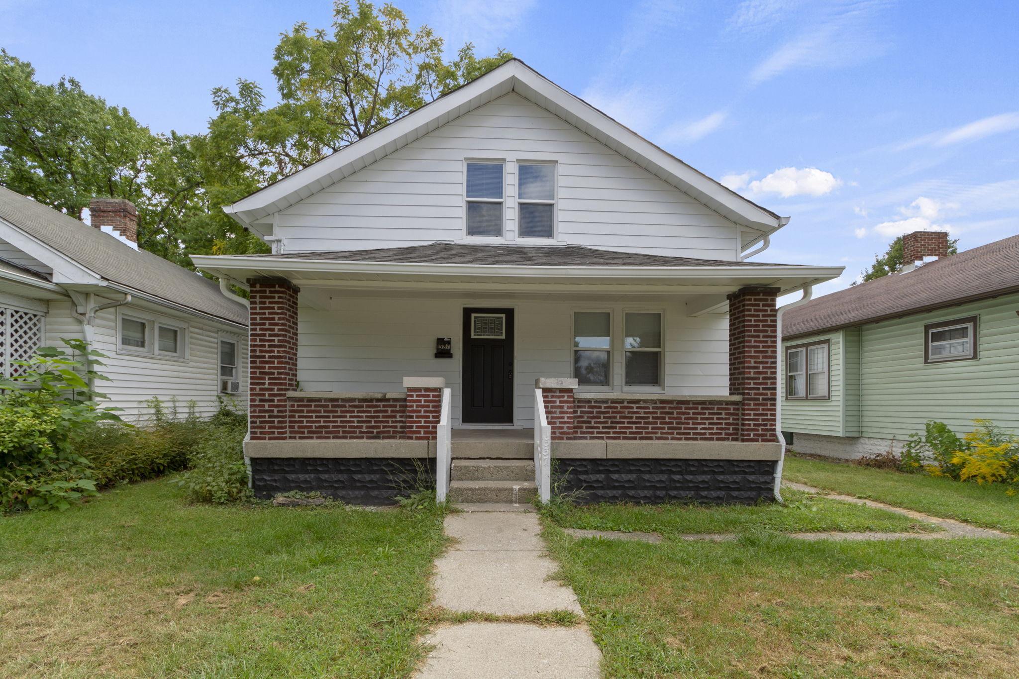 Photo one of 1537 E Legrande Ave Indianapolis IN 46203 | MLS 21969275