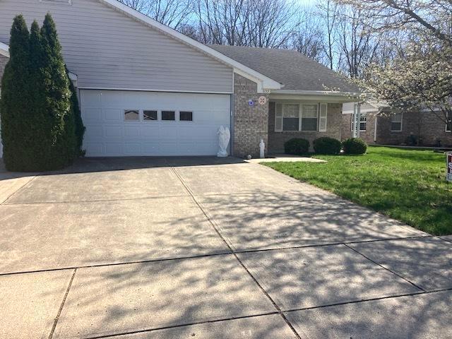 Photo one of 653 Moonglow Ln Indianapolis IN 46217 | MLS 21969509