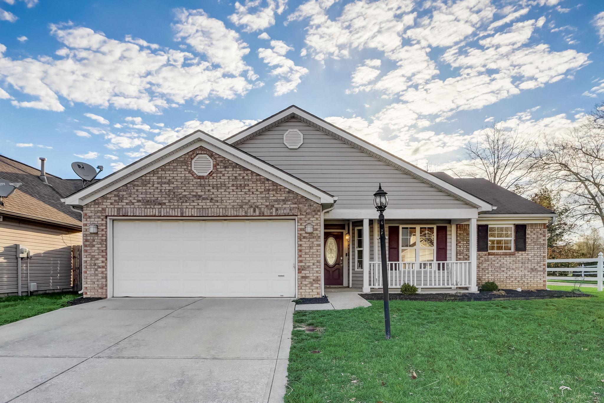 Photo one of 703 Coffee Tree Cir Indianapolis IN 46224 | MLS 21969883
