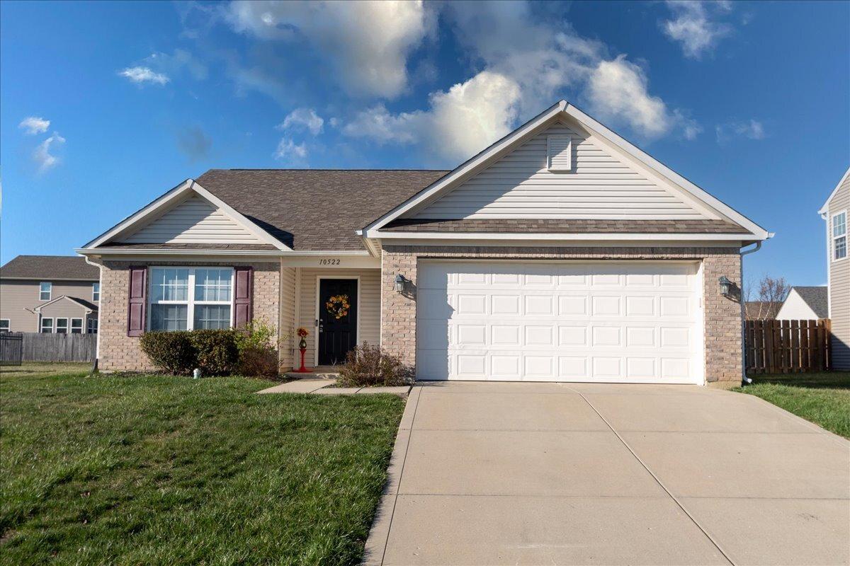 Photo one of 10522 Hunters Crossing Blvd Indianapolis IN 46239 | MLS 21970183