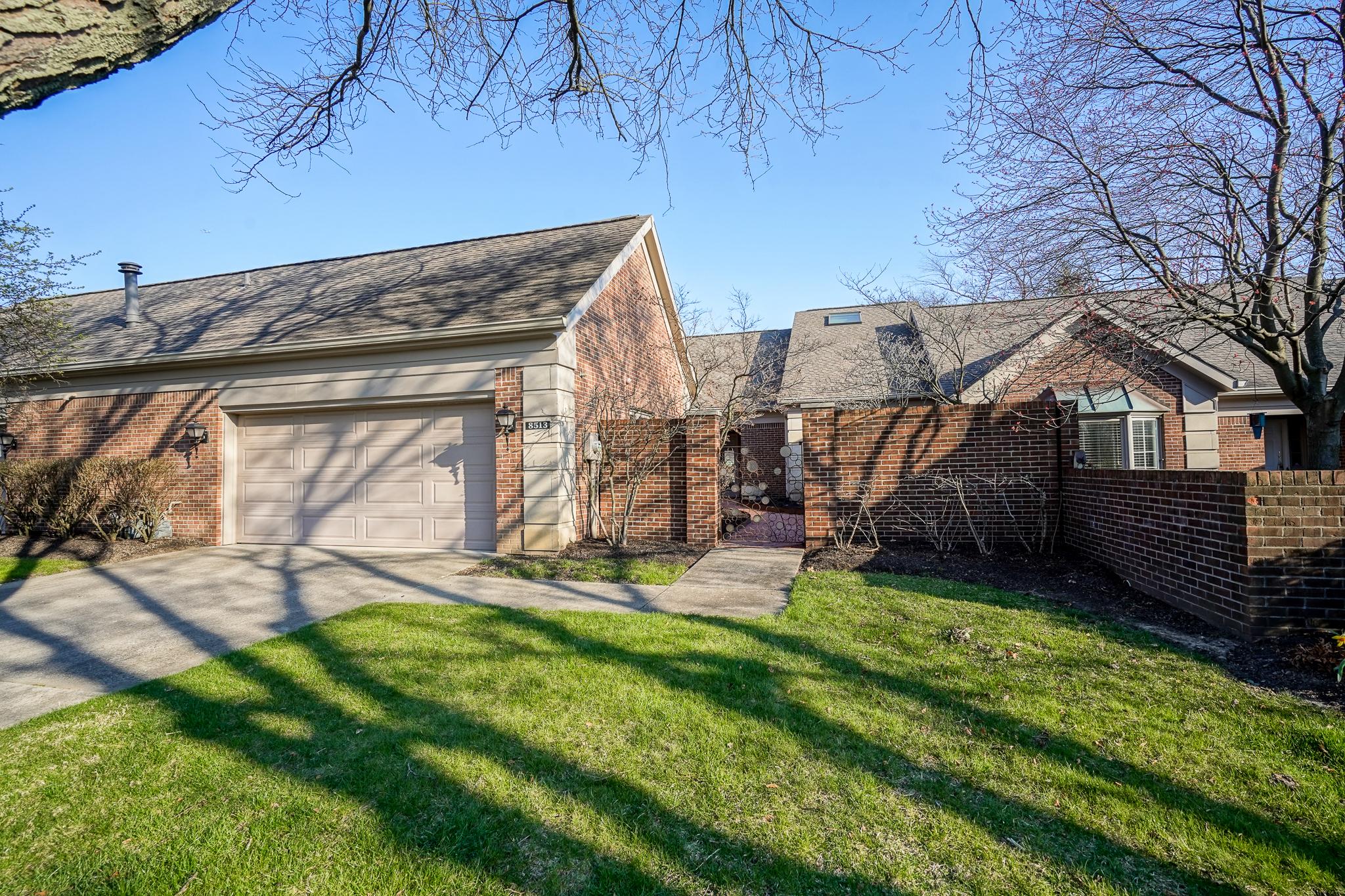 Photo one of 8513 Olde Mill Circle West Dr Indianapolis IN 46260 | MLS 21970203