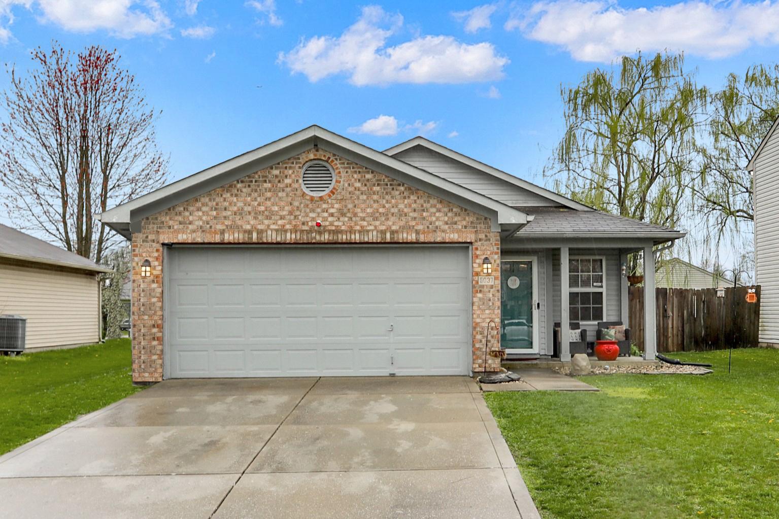 Photo one of 5037 Rocky Forge Dr Indianapolis IN 46221 | MLS 21970232