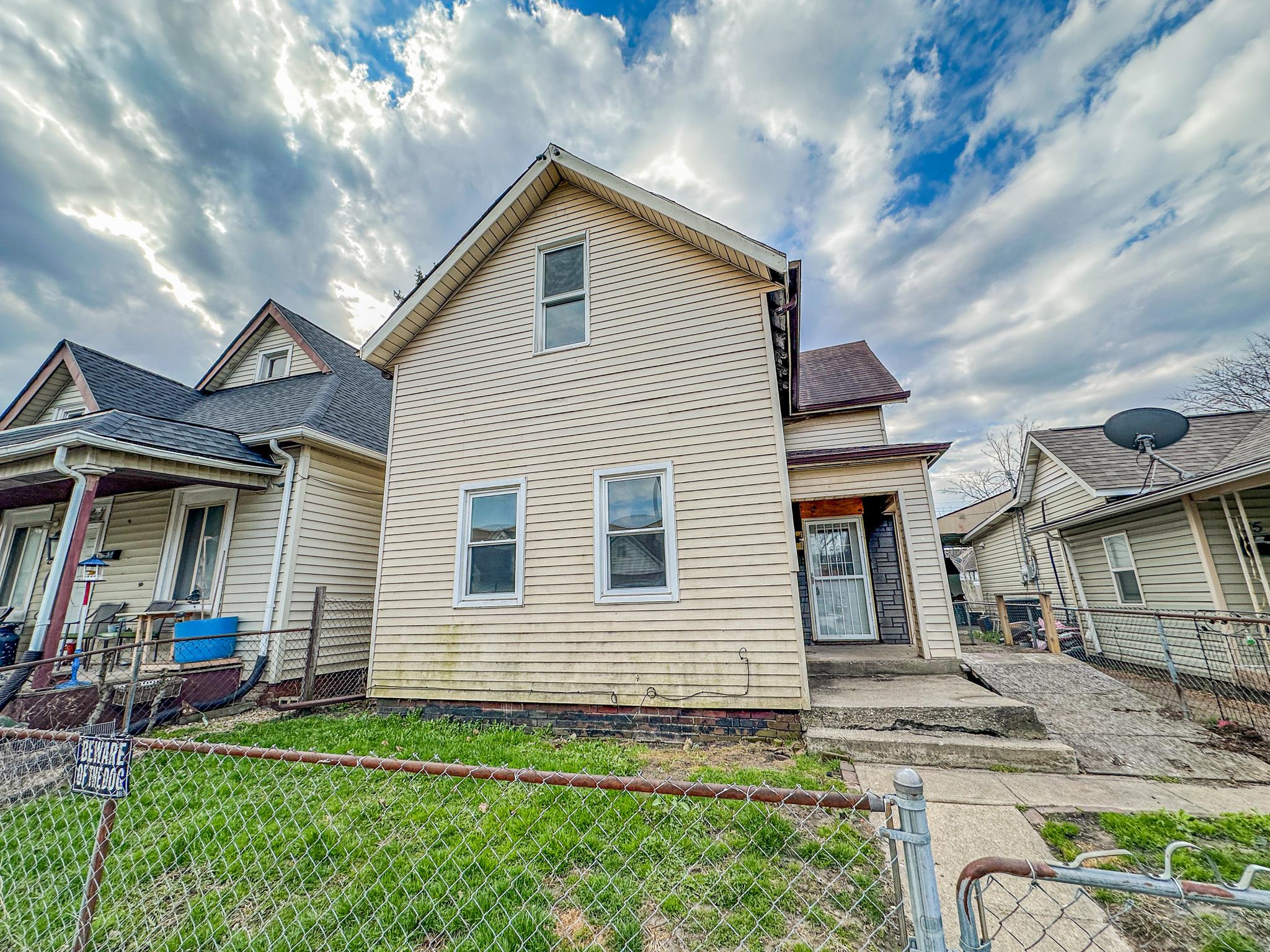 Photo one of 41 Schiller St Indianapolis IN 46225 | MLS 21970479