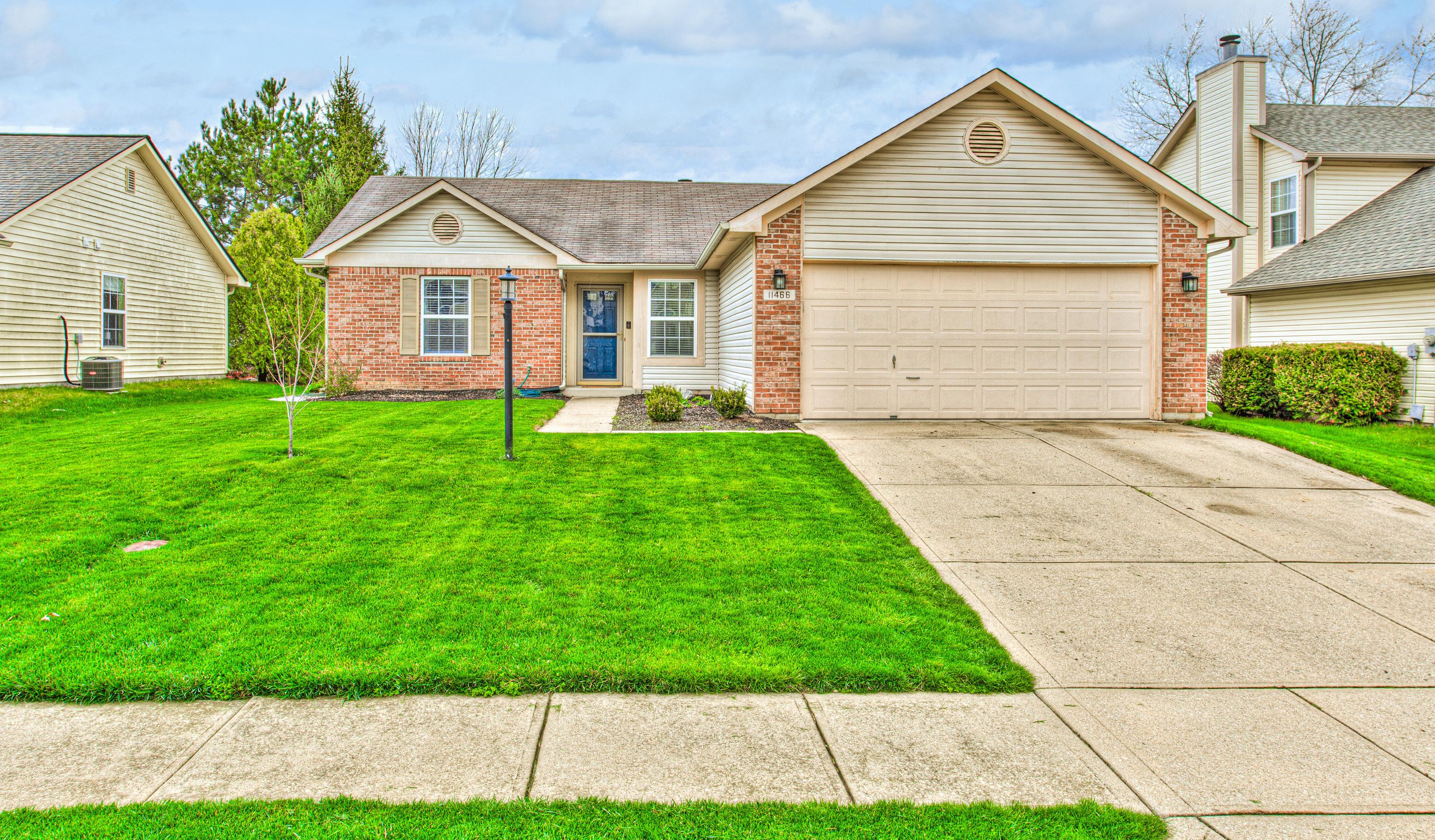 Photo one of 11466 Songbird Ln Fishers IN 46038 | MLS 21970782