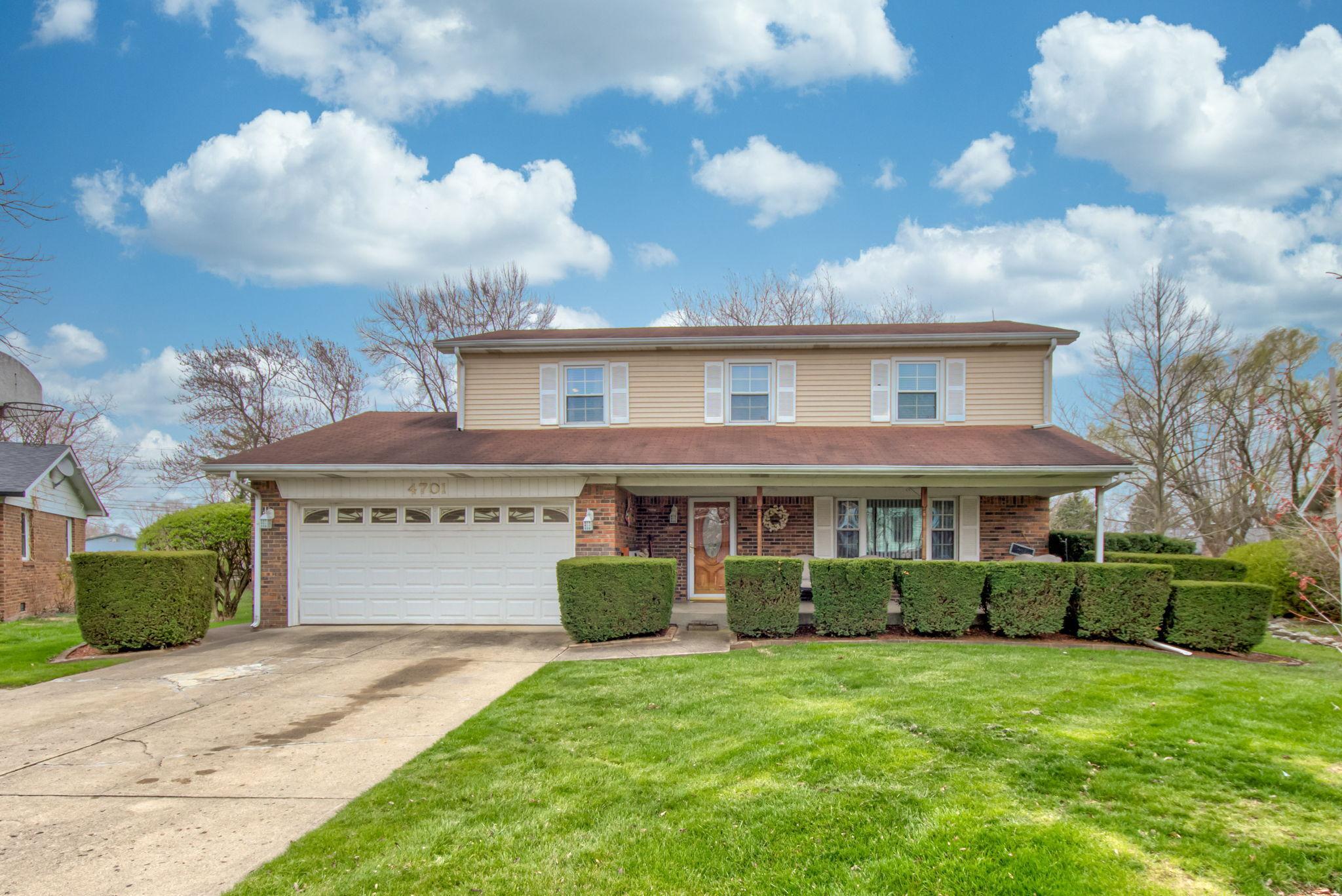 Photo one of 4701 Citation Cir Indianapolis IN 46237 | MLS 21971017