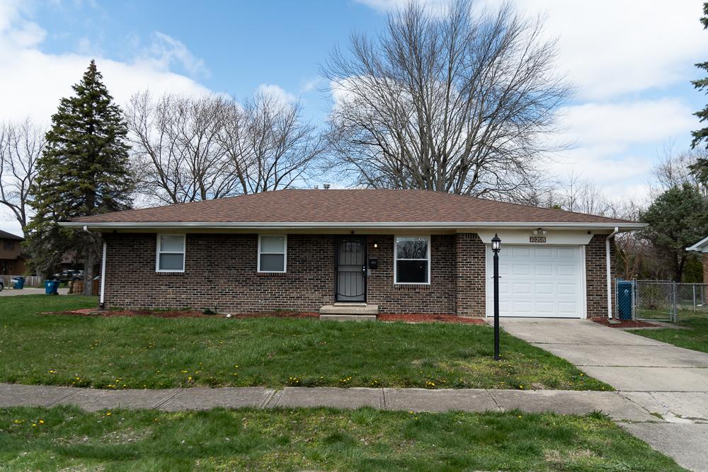 Photo one of 10208 Shallowbrook Ct Indianapolis IN 46229 | MLS 21971293