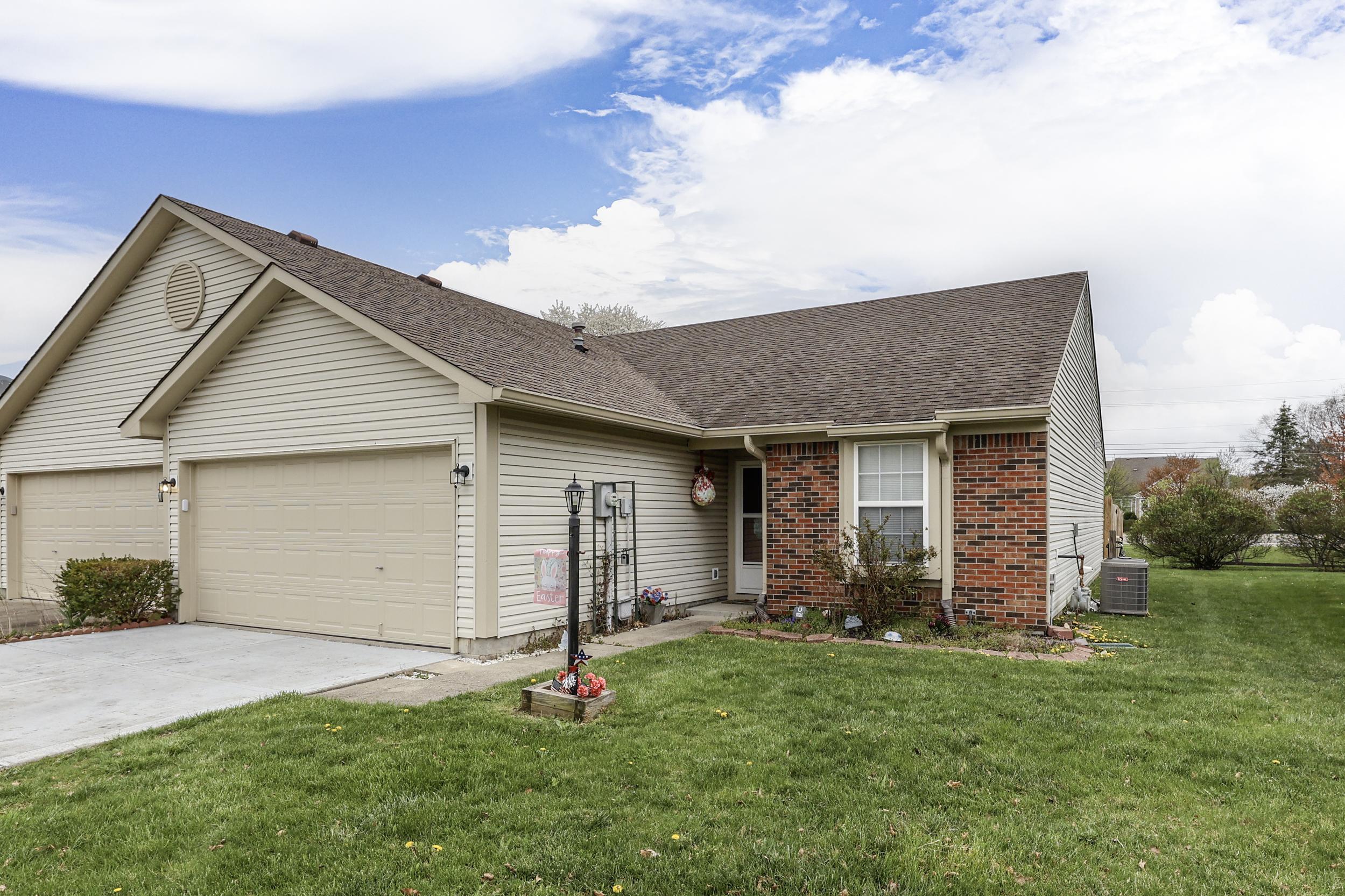 Photo one of 7251 Broyles Ln Indianapolis IN 46217 | MLS 21971446