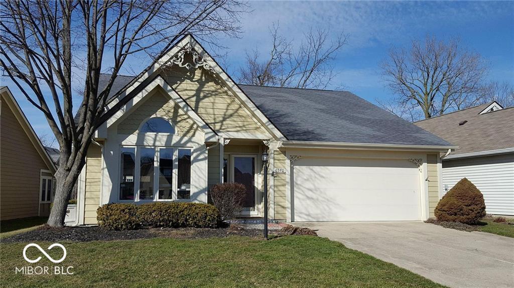 Photo one of 6570 Aintree Pl Indianapolis IN 46250 | MLS 21971542