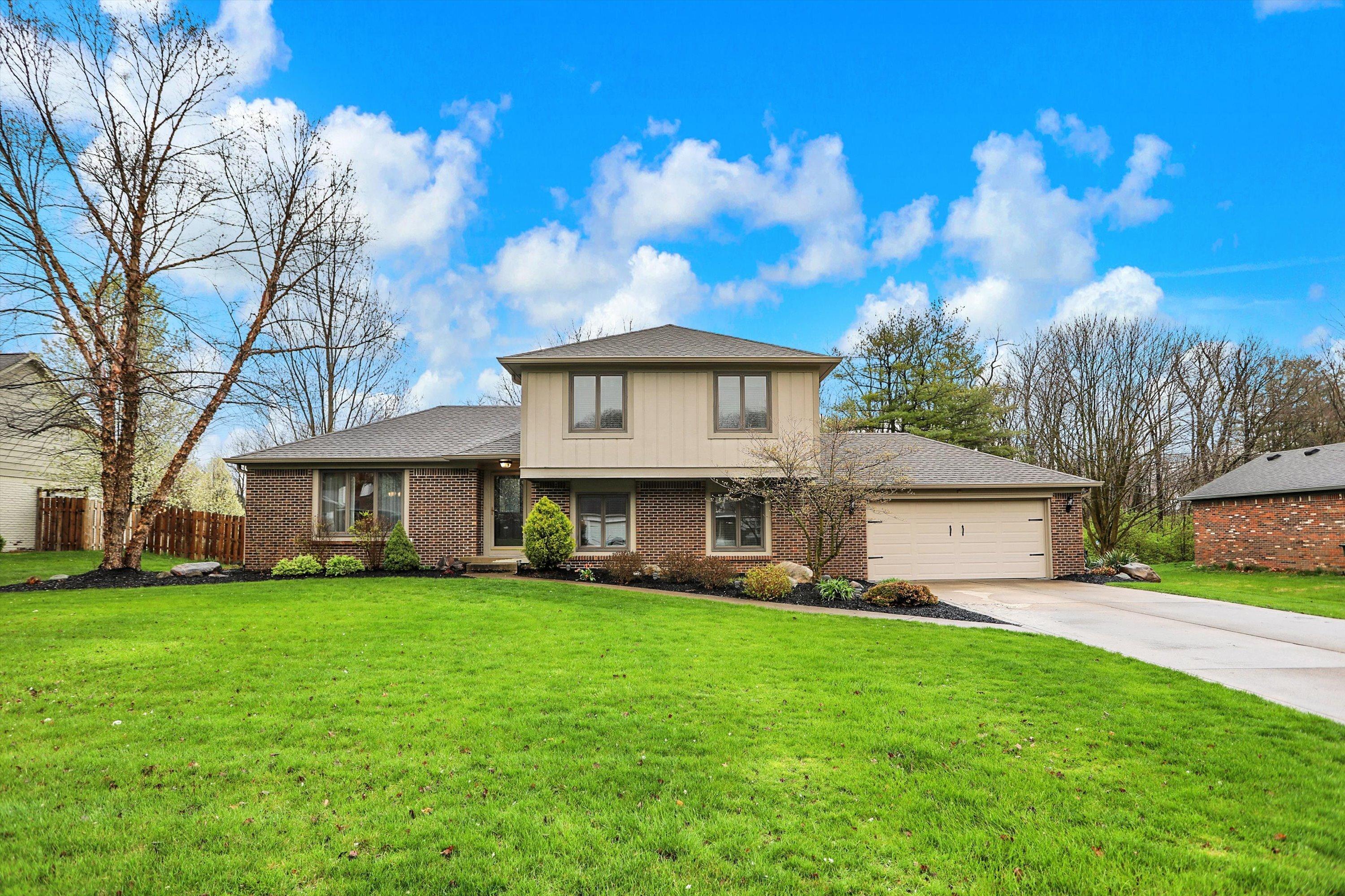 Photo one of 3895 S Creekside Dr New Palestine IN 46163 | MLS 21971624