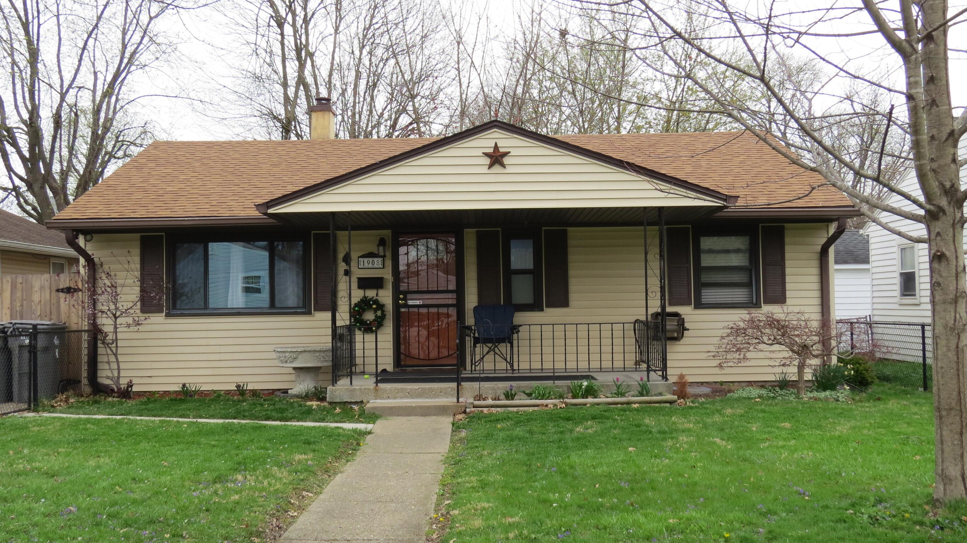 Photo one of 1908 N Hawthorne Ln Indianapolis IN 46218 | MLS 21971687