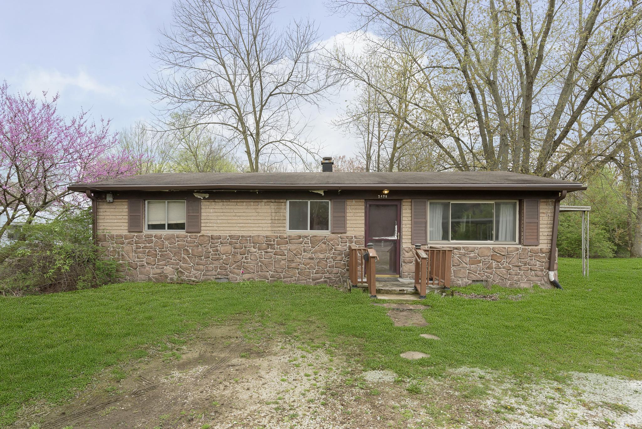 Photo one of 3428 Guion Rd Indianapolis IN 46222 | MLS 21971969