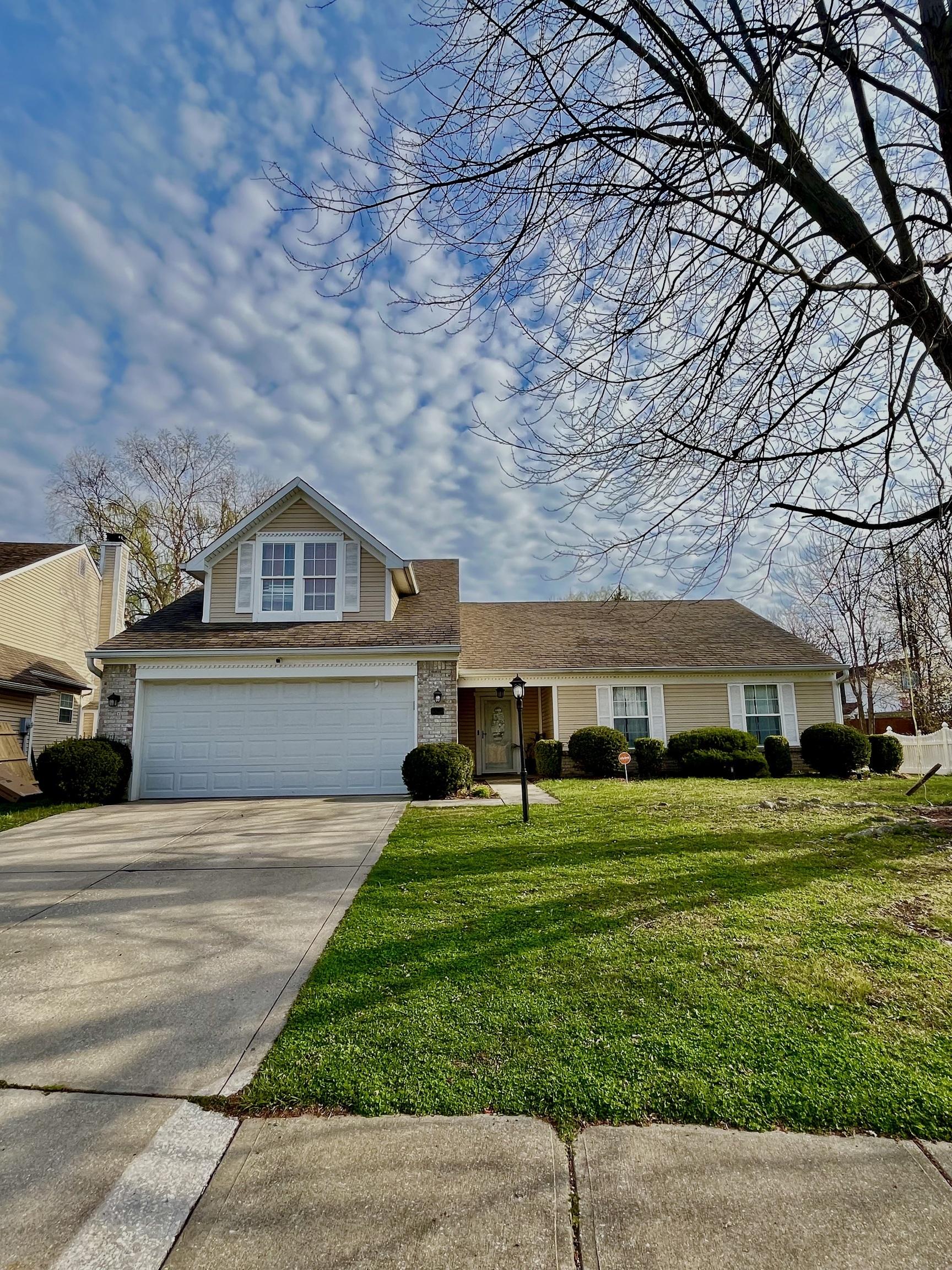 Photo one of 6830 Caro Dr Indianapolis IN 46214 | MLS 21972123