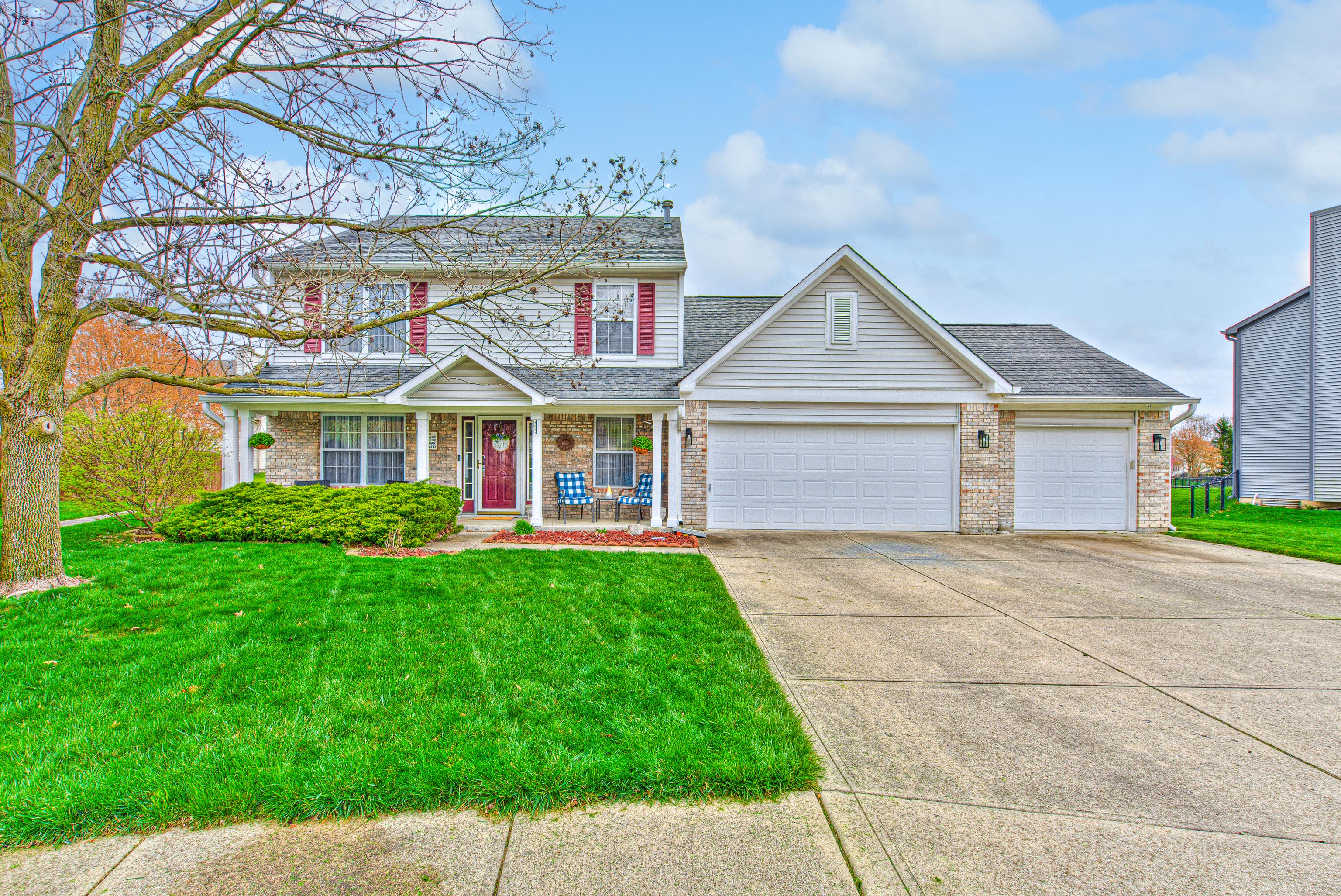 Photo one of 7995 Cobblesprings Dr Avon IN 46123 | MLS 21972142