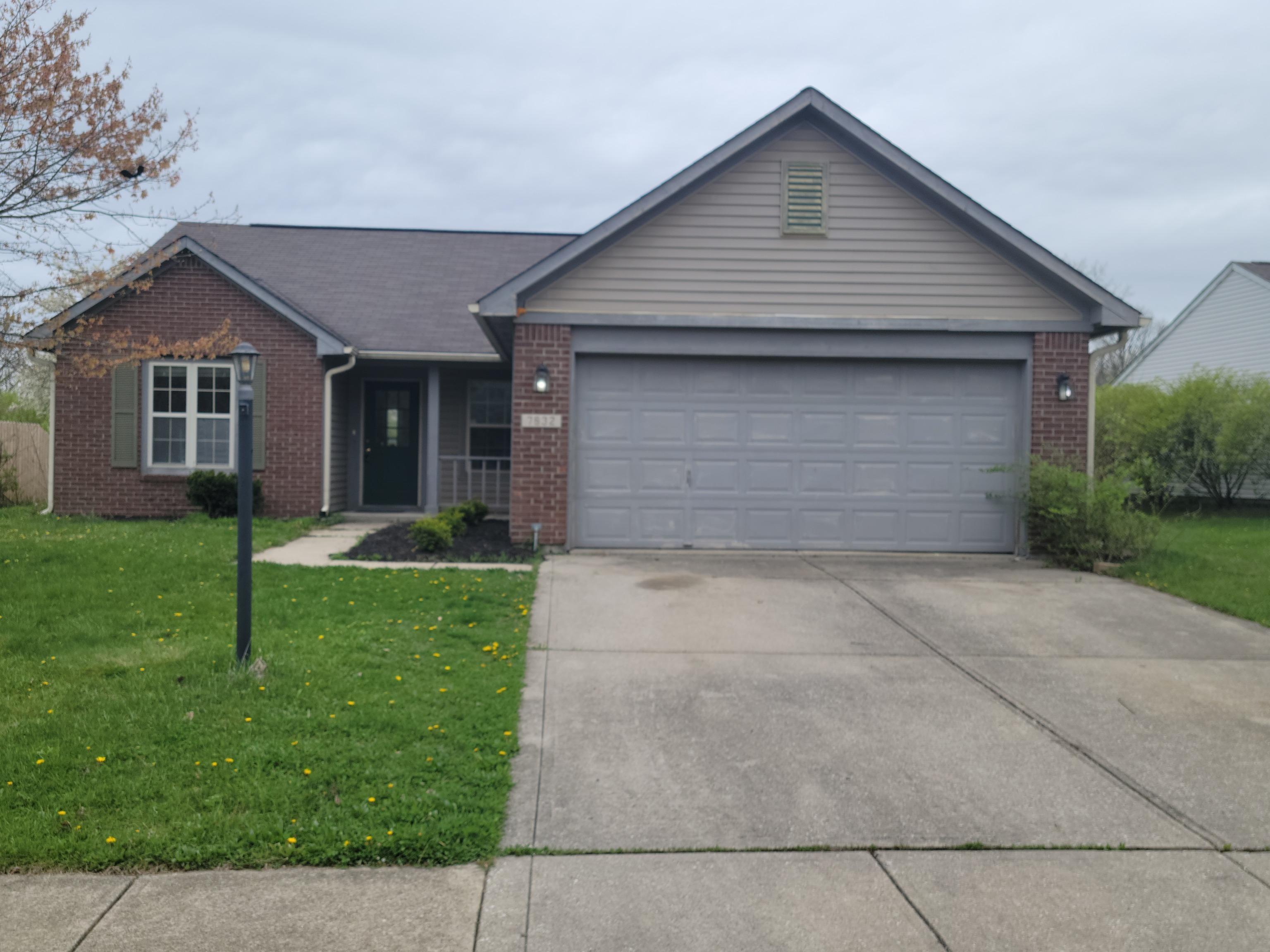 Photo one of 7632 Bancaster Dr Indianapolis IN 46268 | MLS 21972168