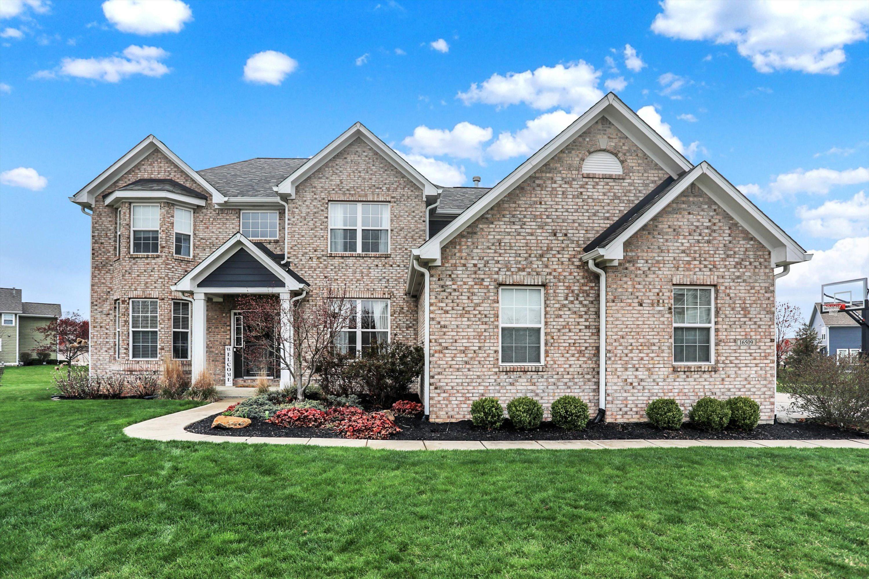 Photo one of 16509 Witham Ln Noblesville IN 46062 | MLS 21972464