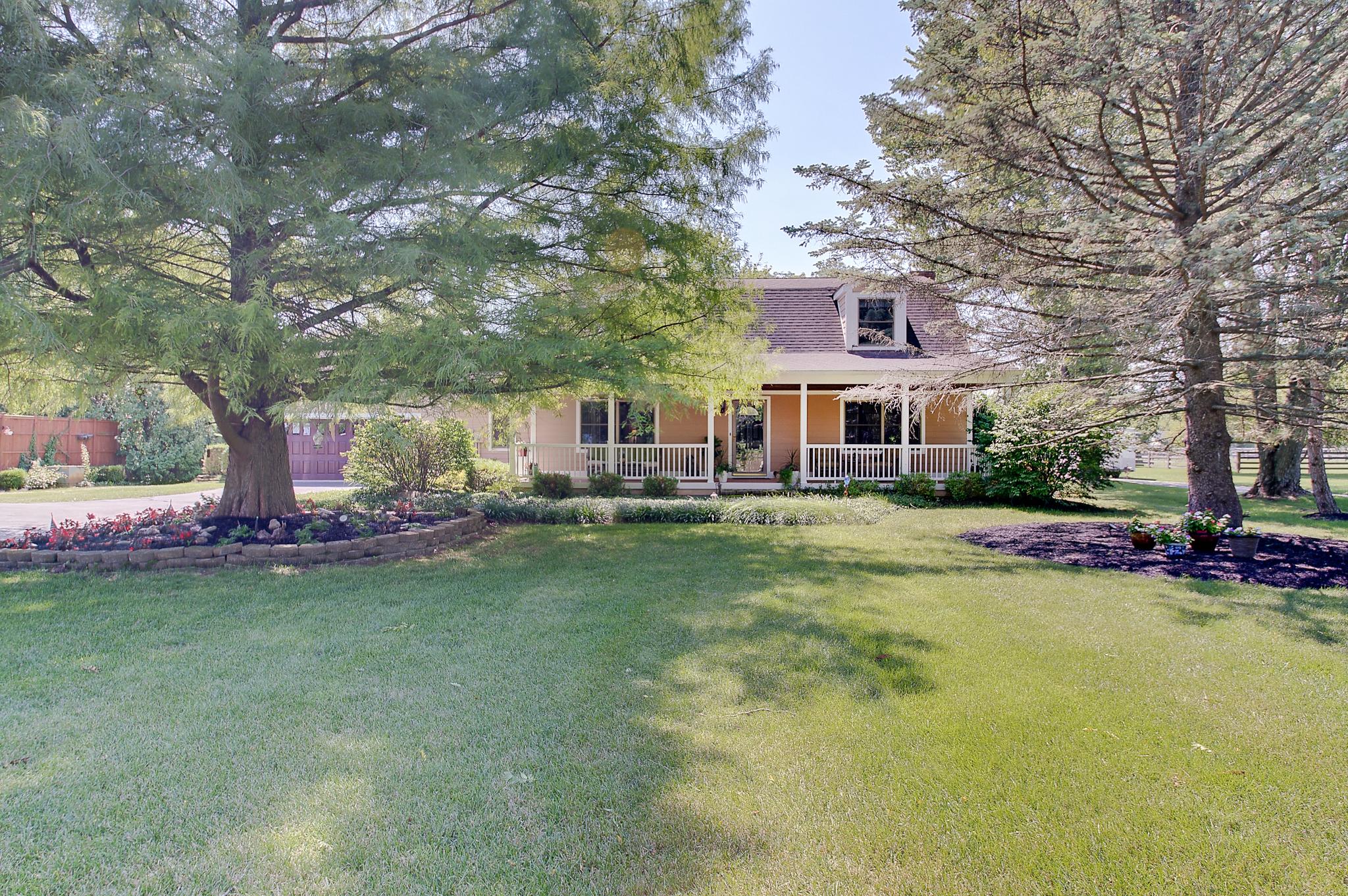Photo one of 8639 W 96Th St Zionsville IN 46077 | MLS 21972537