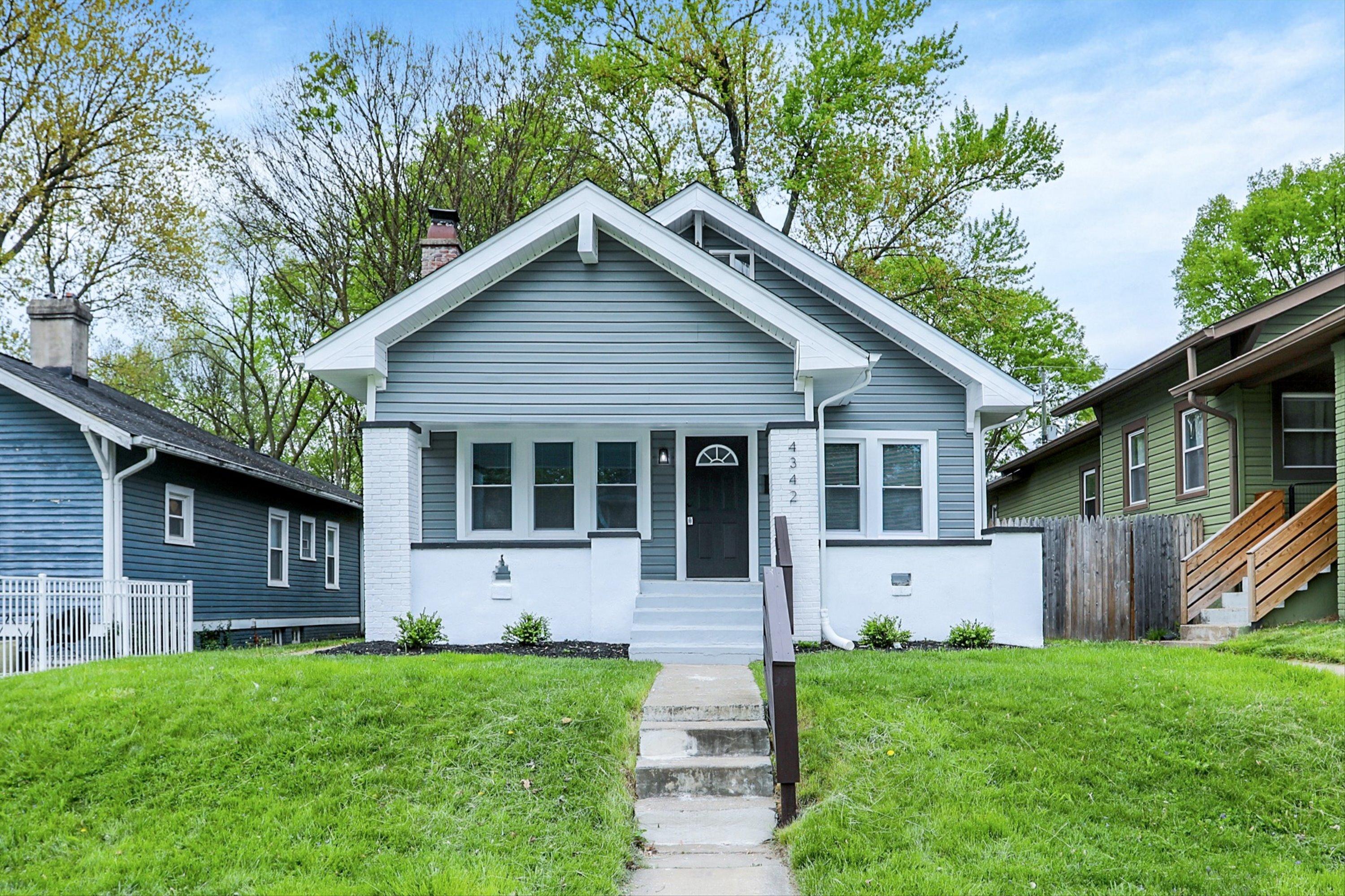 Photo one of 4342 Guilford Ave Indianapolis IN 46205 | MLS 21972765