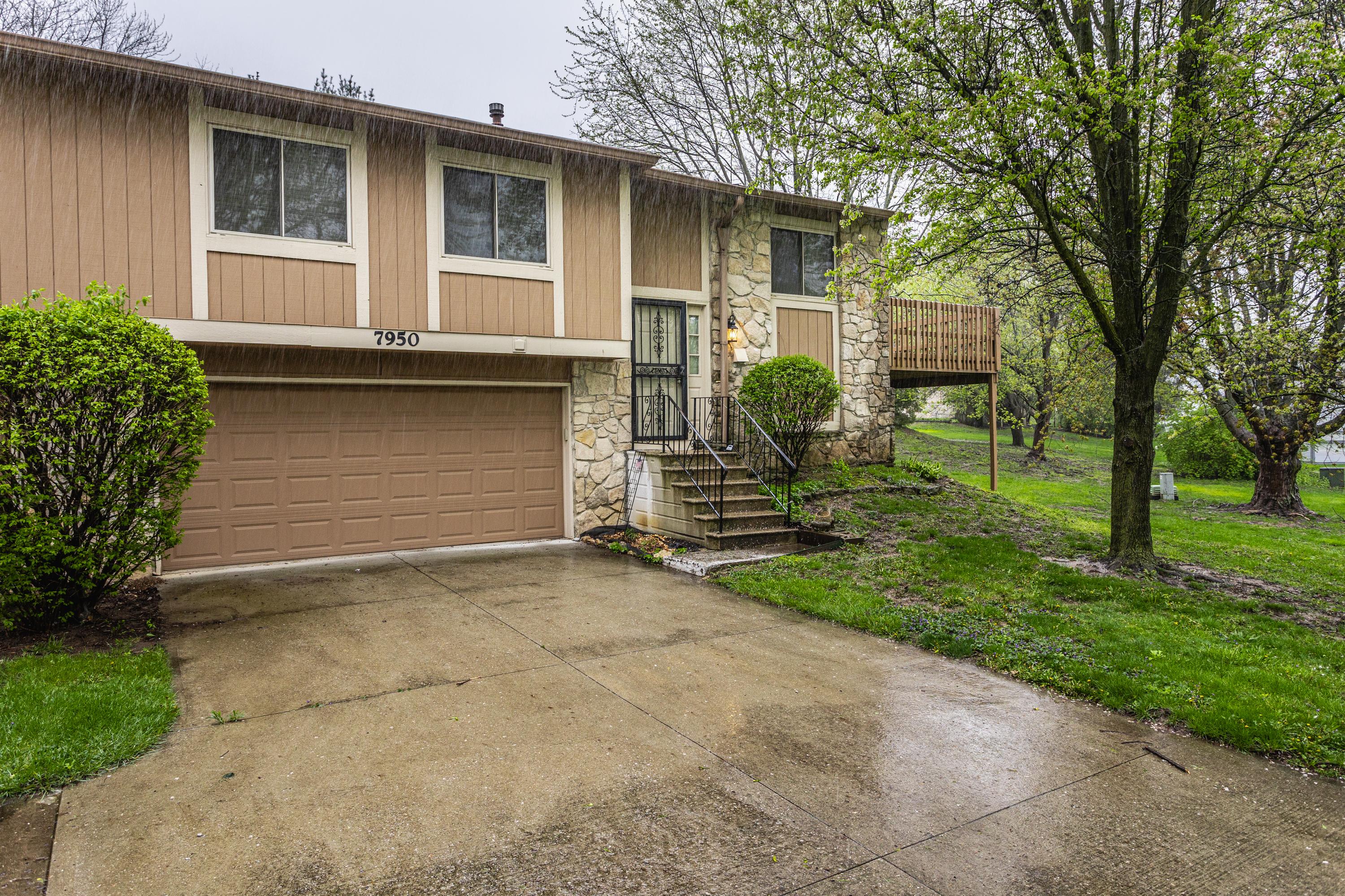 Photo one of 7950 Sunfield Ct Indianapolis IN 46214 | MLS 21972788