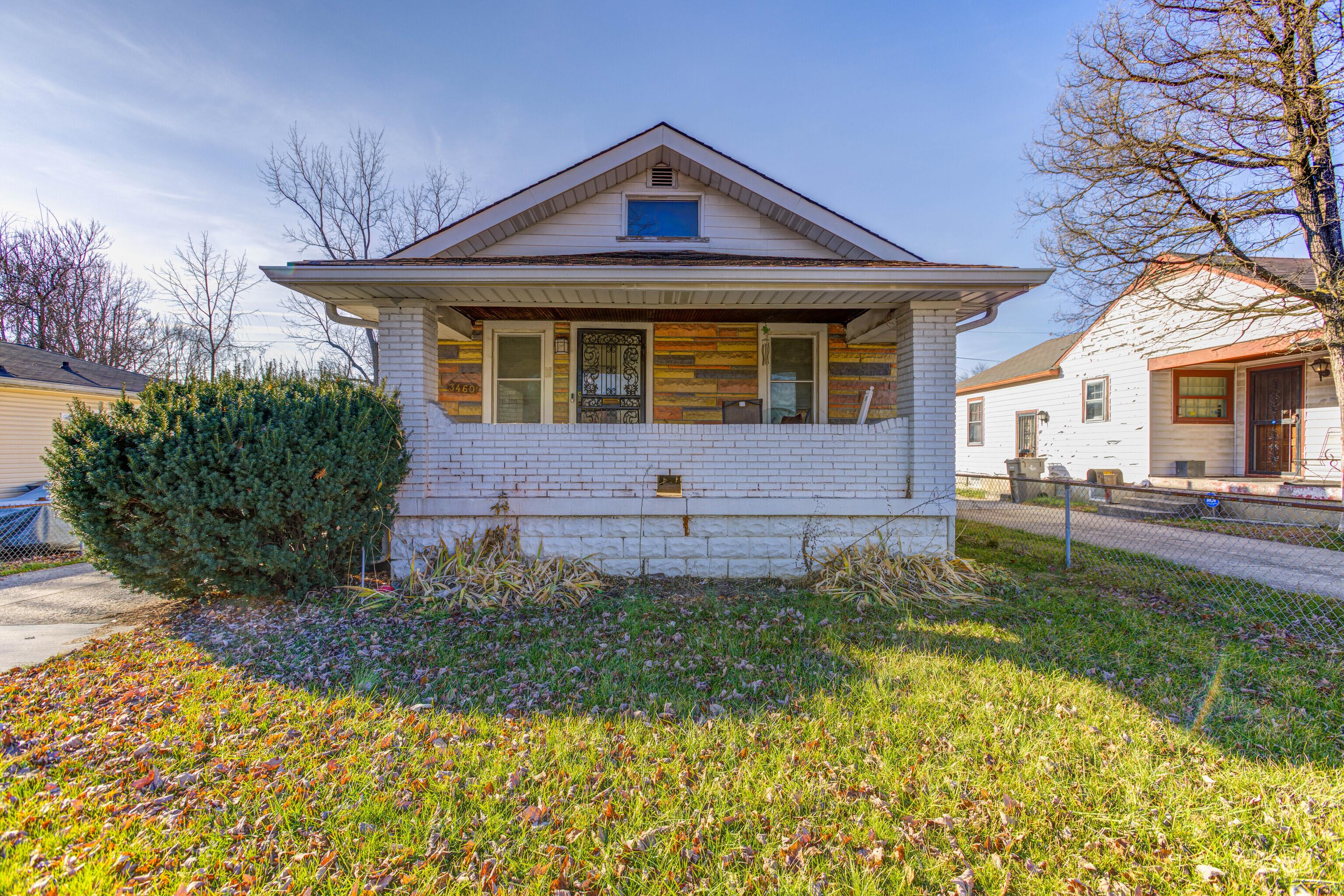 Photo one of 3460 Forest Manor Ave Indianapolis IN 46218 | MLS 21972895