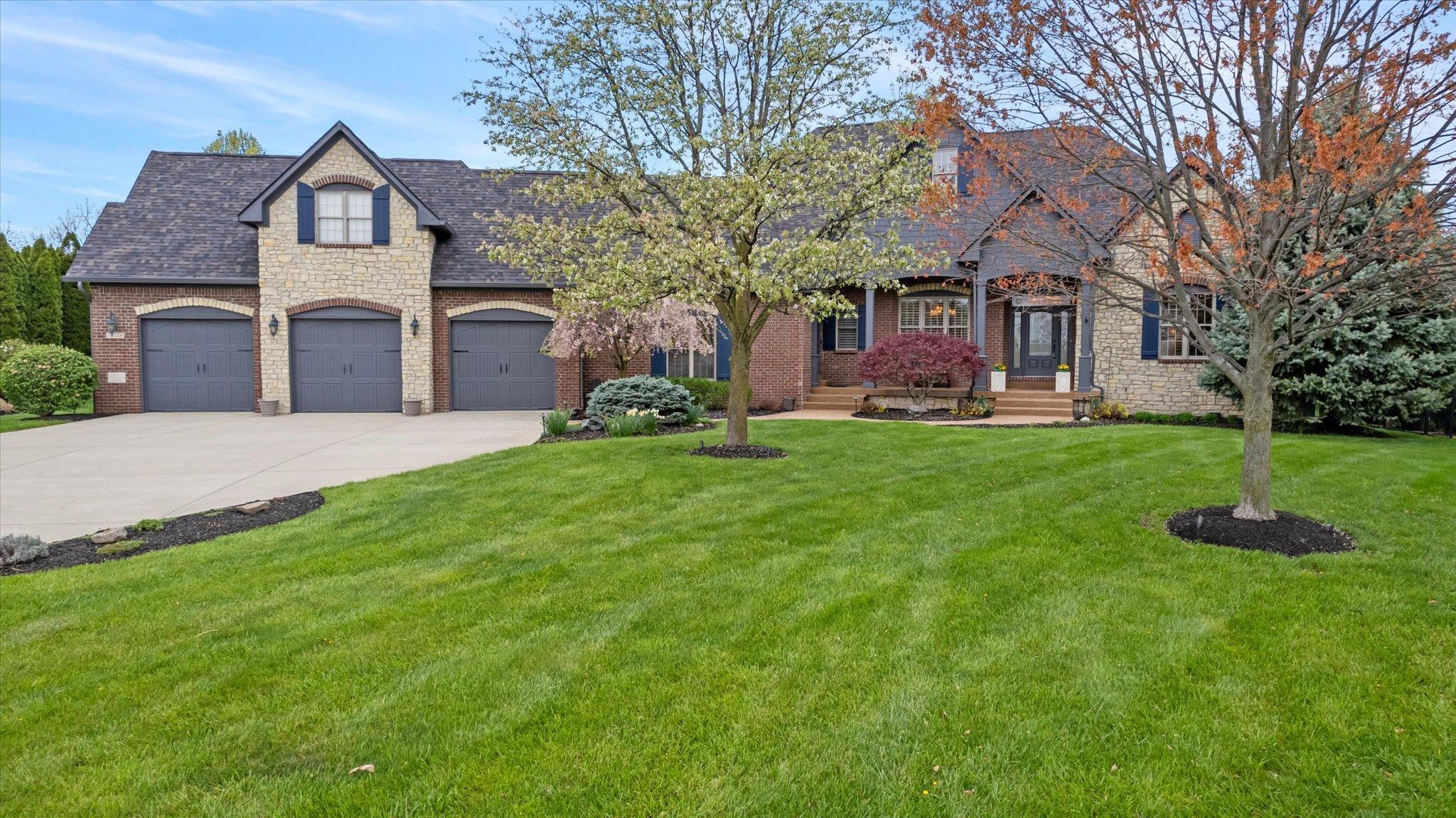 Photo one of 10338 Copper Ridge Dr Fishers IN 46040 | MLS 21972902
